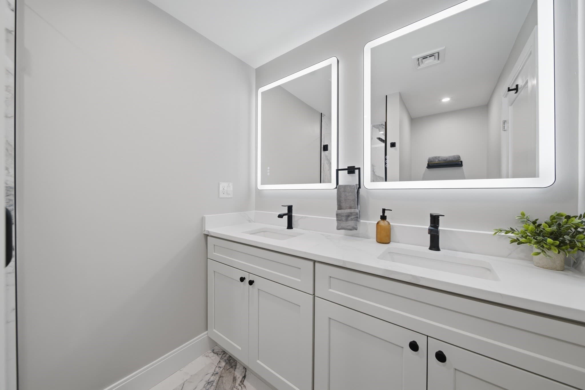 Condominium at 174 Walnut Street # 1, Somerville MA 02145, Somerville, photo 19 of 35