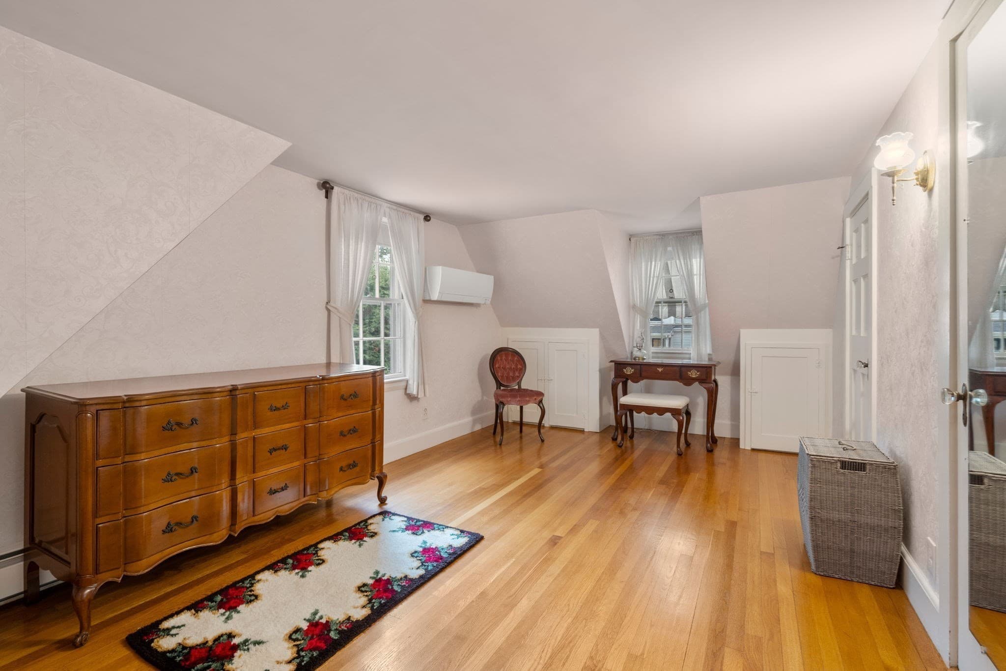 Single Family Residence at 9 Oakley Rd, Dover MA 02030, Dover, photo 14 of 37