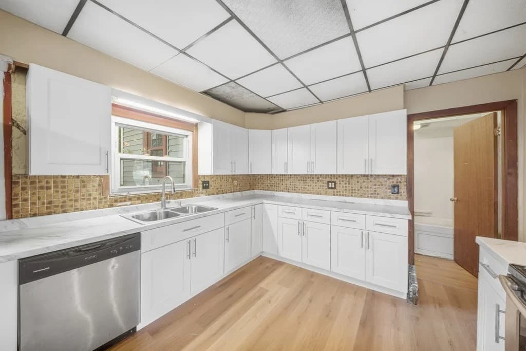 Single Family Residence at 45 Townsend St, Fitchburg MA 01420, Fitchburg, photo 15 of 30