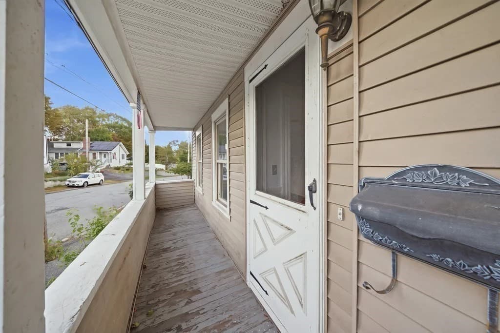 Single Family Residence at 45 Townsend St, Fitchburg MA 01420, Fitchburg, photo 11 of 30