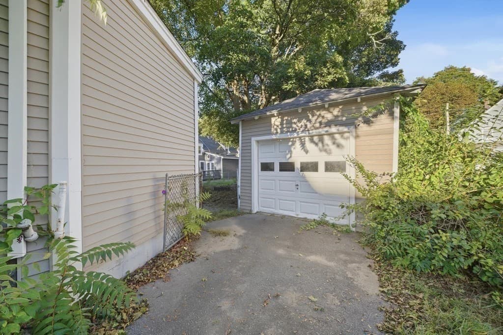 Single Family Residence at 45 Townsend St, Fitchburg MA 01420, Fitchburg, photo 4 of 30