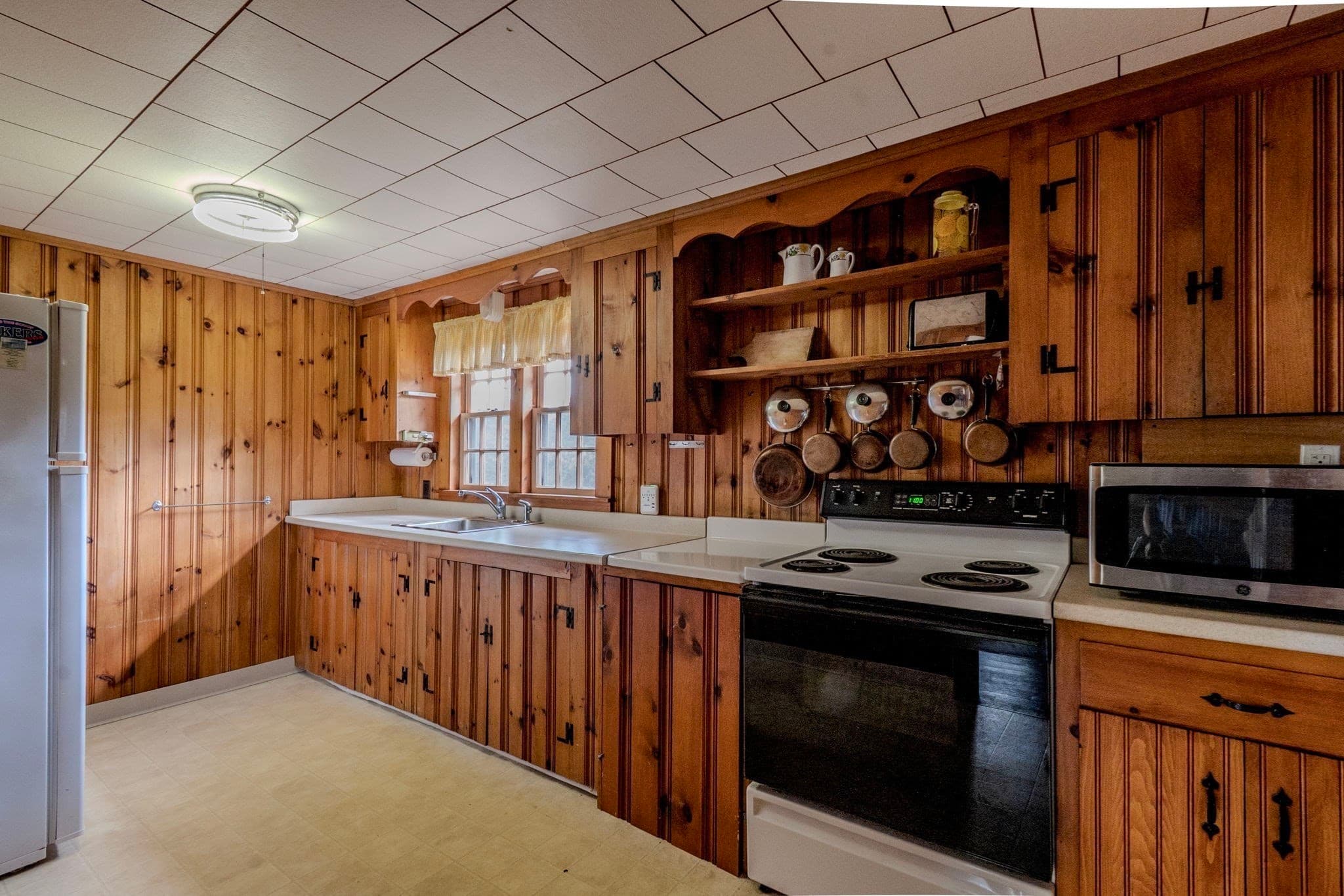 Single Family Residence at 6 Kibby Ln, Dennis MA 02639, Dennis, photo 9 of 32