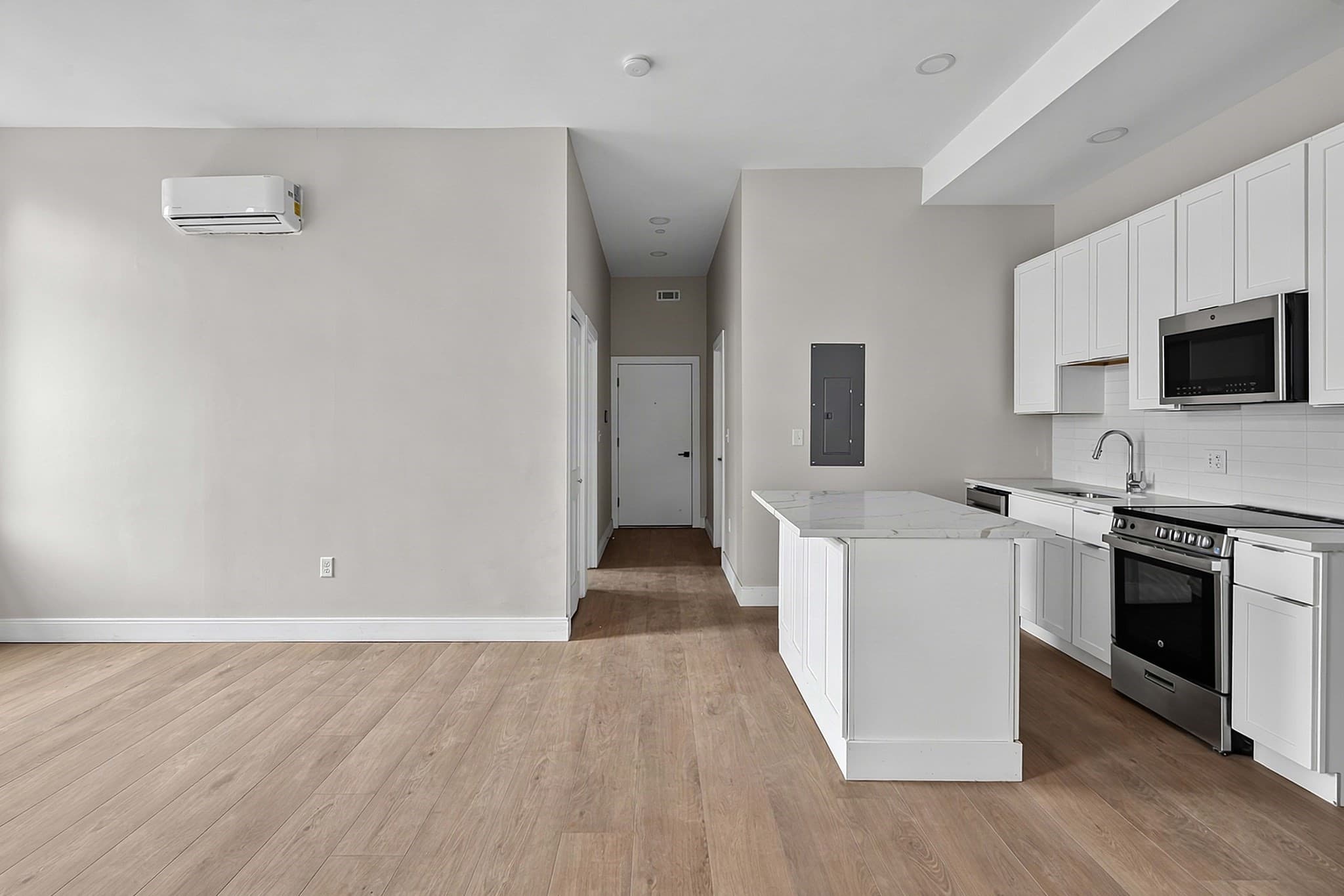 Apartment at 376 Third Street # 103, Everett MA 02149, photo 13 of 40