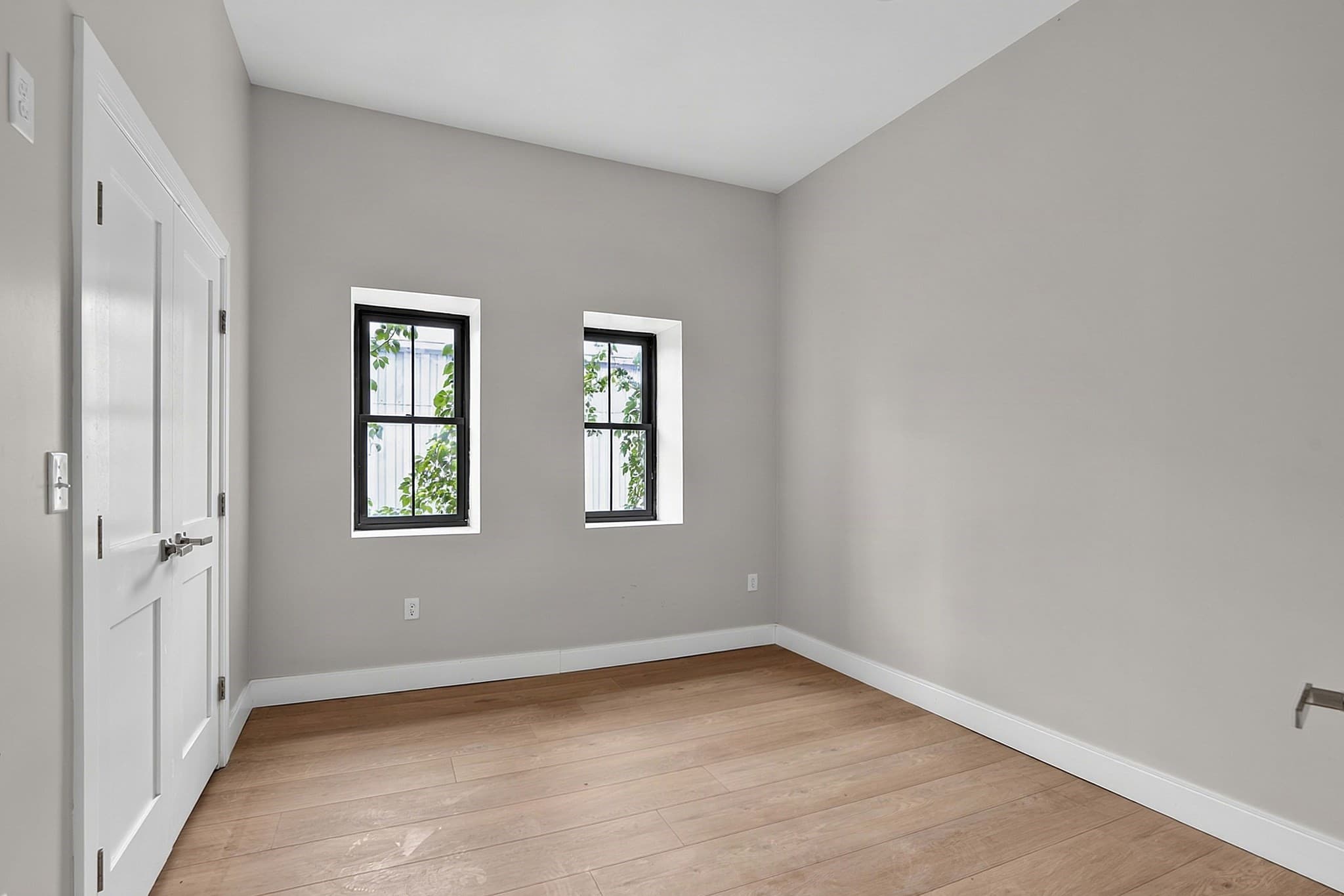 Apartment at 376 Third Street # 103, Everett MA 02149, photo 16 of 40