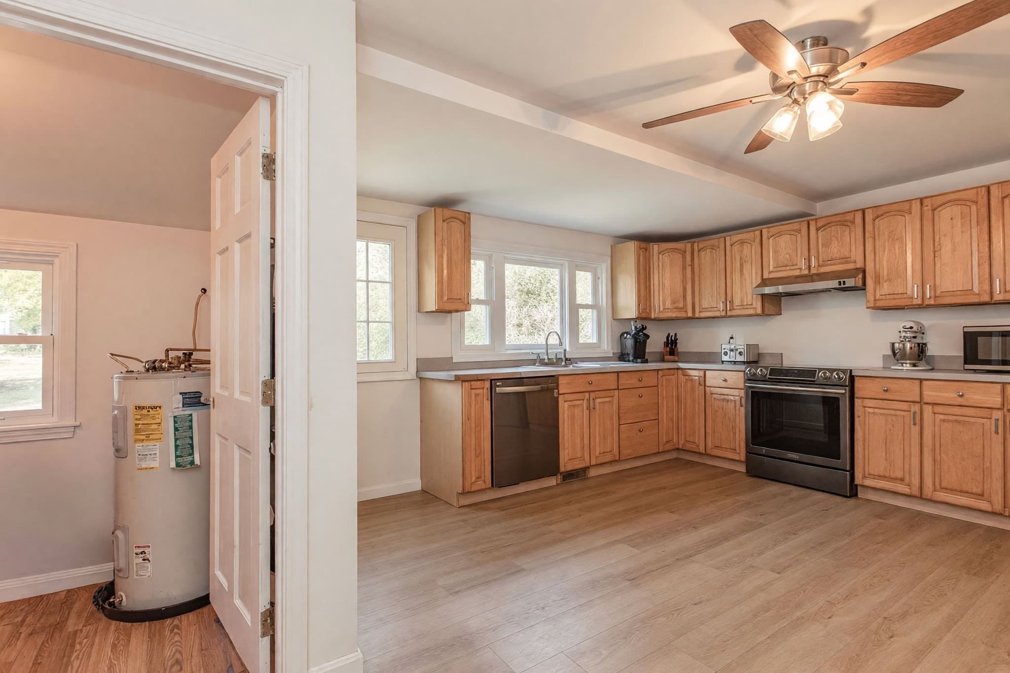 Single Family Residence at 76 Roberts Rd, Bridgewater MA 02324, Bridgewater, photo 6 of 26