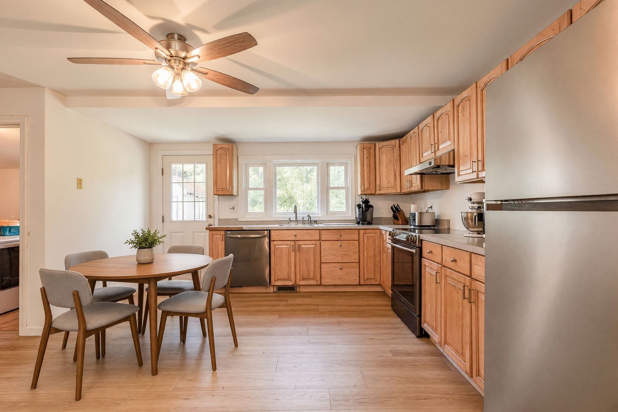 Single Family Residence at 76 Roberts Rd, Bridgewater MA 02324, Bridgewater, photo 3 of 26