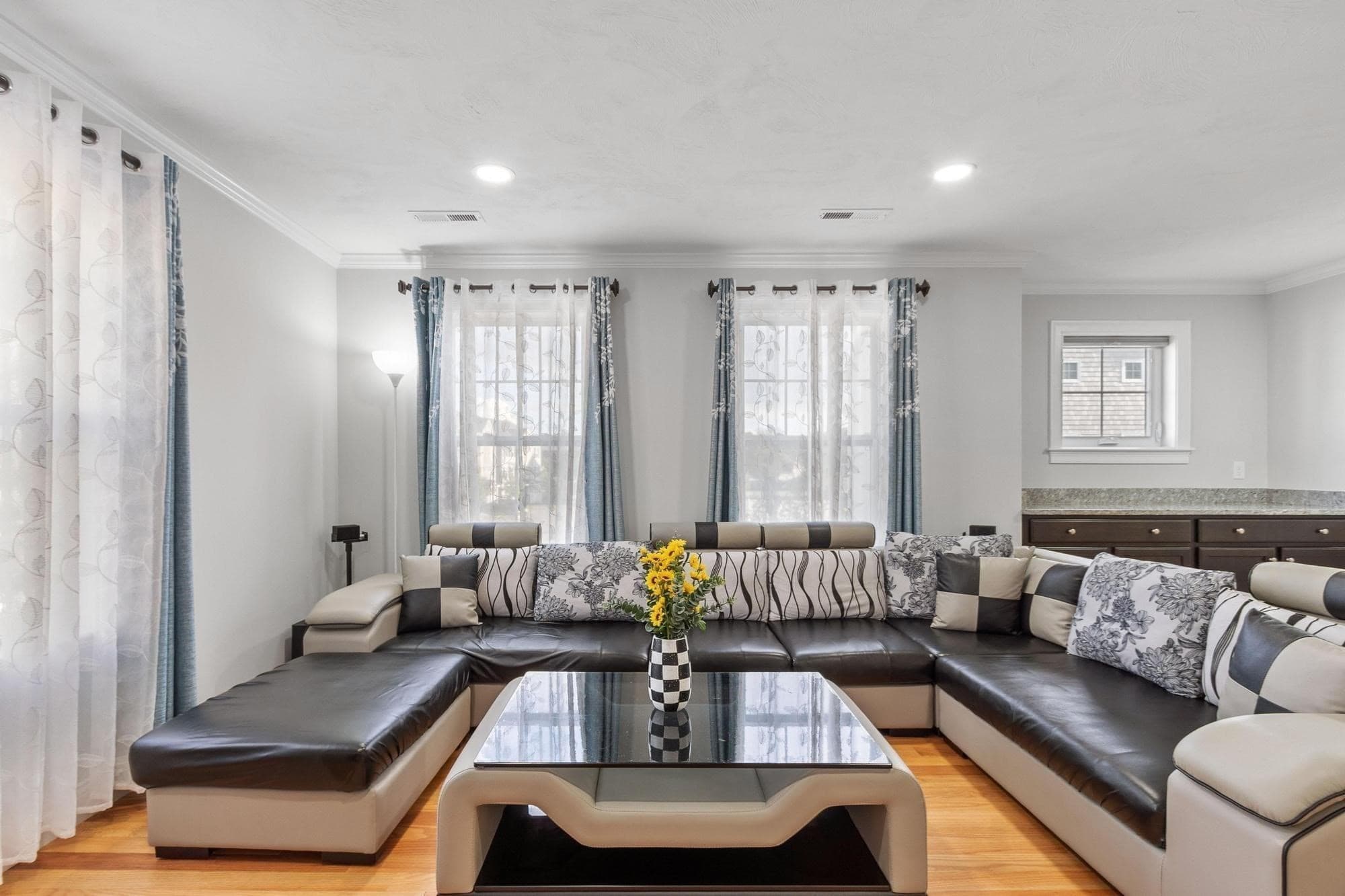 Condominium at 1400 Gorham St # 41, Lowell MA 01852, Lowell, photo 14 of 25