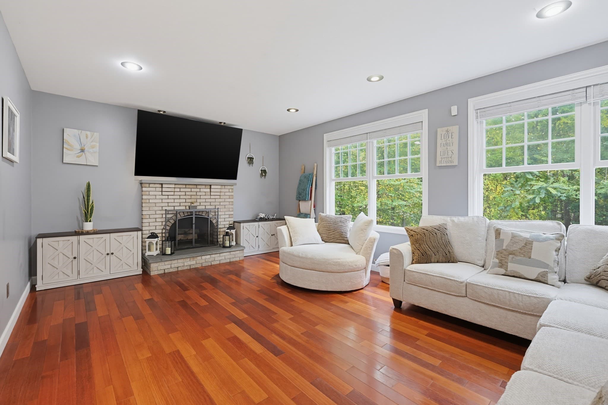 Single Family Residence at 8 Old Bliss St, Rehoboth MA 02769, Rehoboth, photo 19 of 42