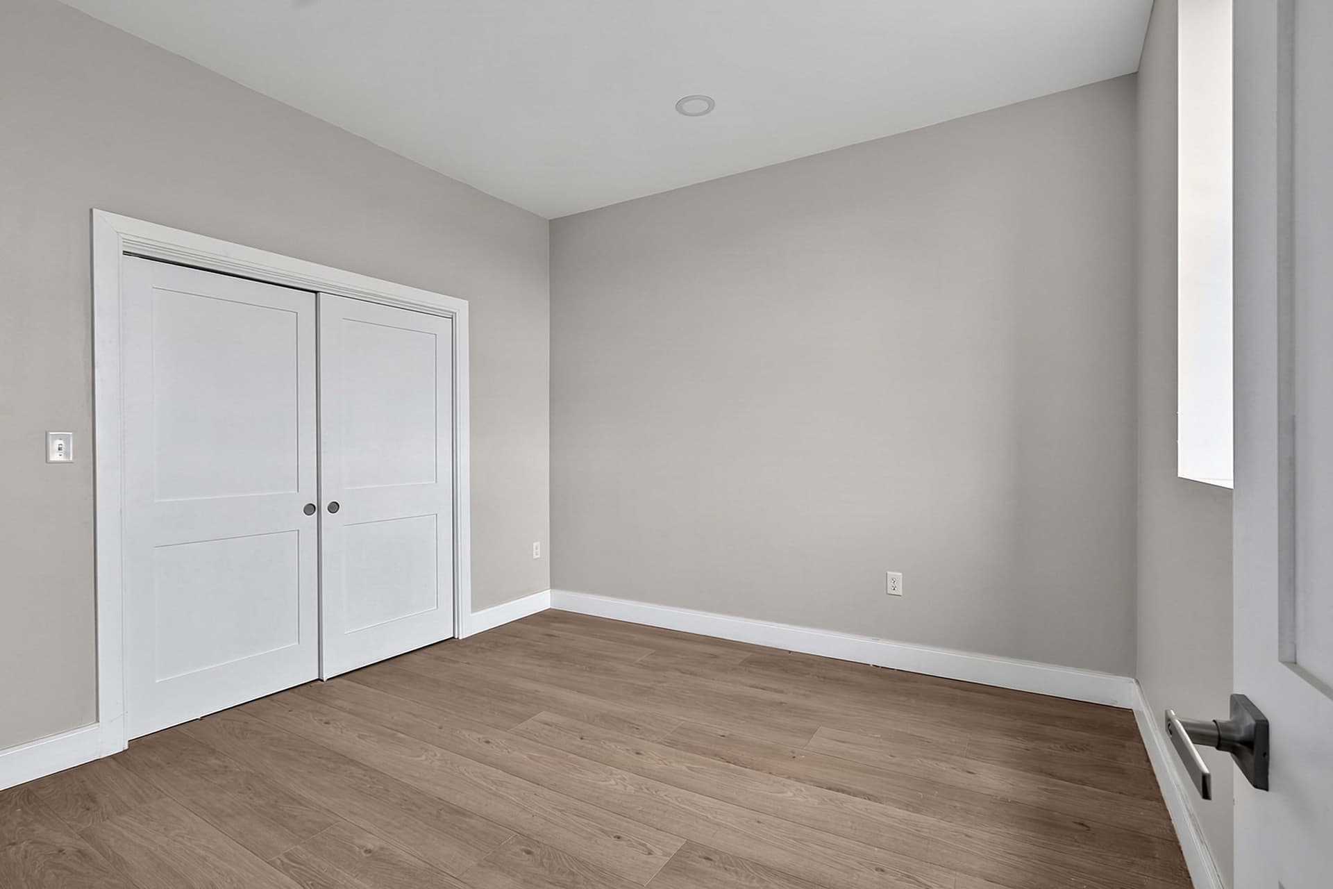 Apartment at 376 Third Street # 518, Everett MA 02149, photo 27 of 35