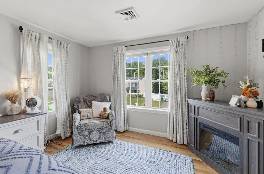 Single Family Residence at 982 Dighton Woods Cir, Dighton MA 02715, Dighton, photo 17 of 23