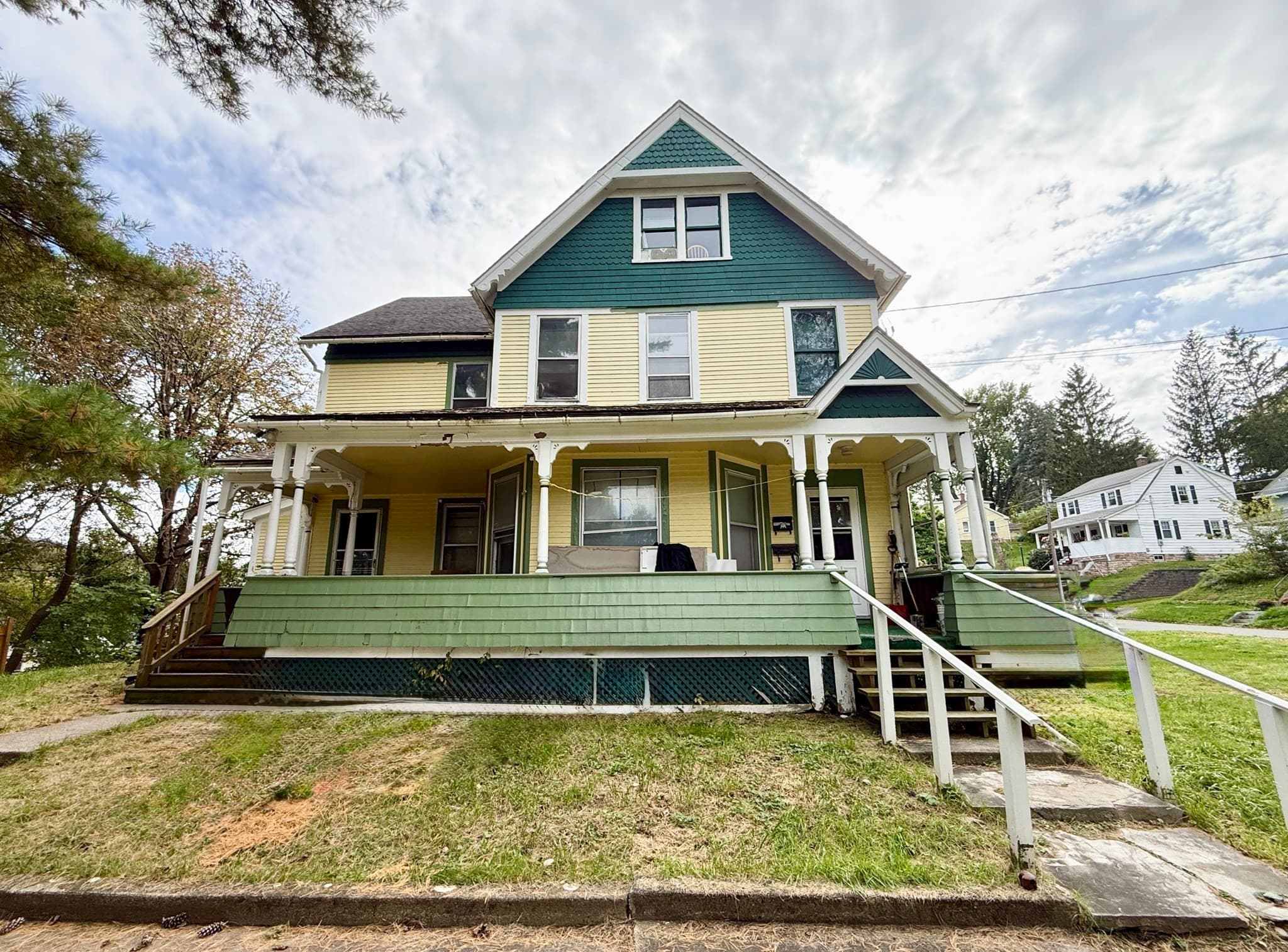 4 Kerr Ave, Adams MA 01220