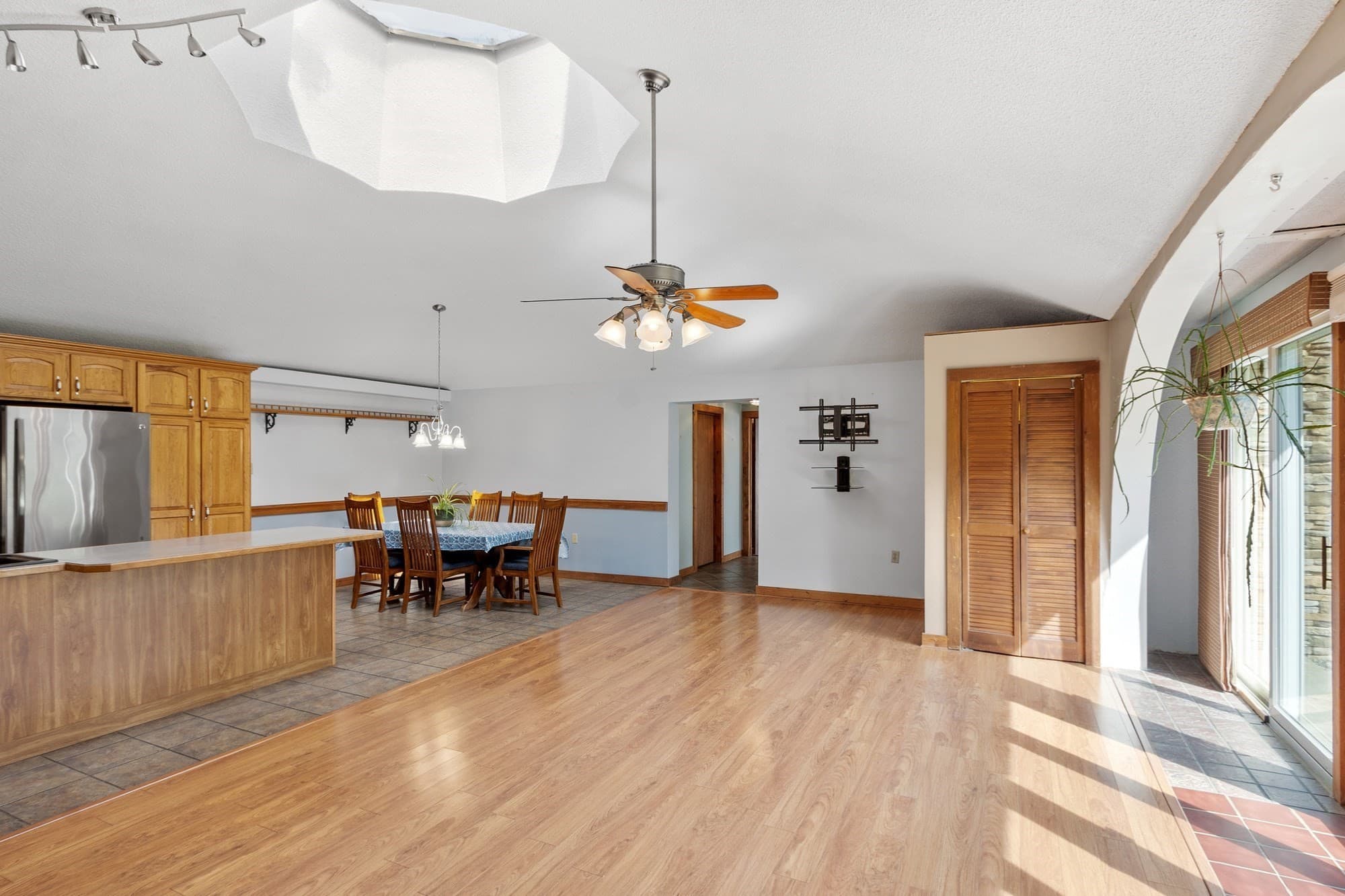 Single Family Residence at 137 Princeton Rd, Sterling MA 01564, photo 17 of 36