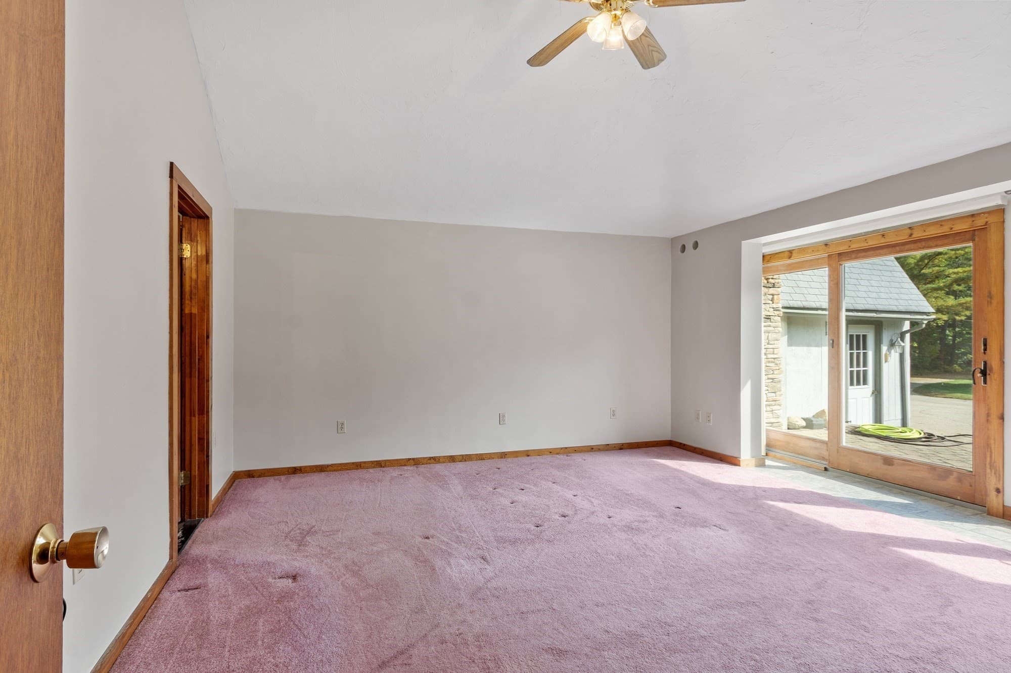 Single Family Residence at 137 Princeton Rd, Sterling MA 01564, photo 20 of 36