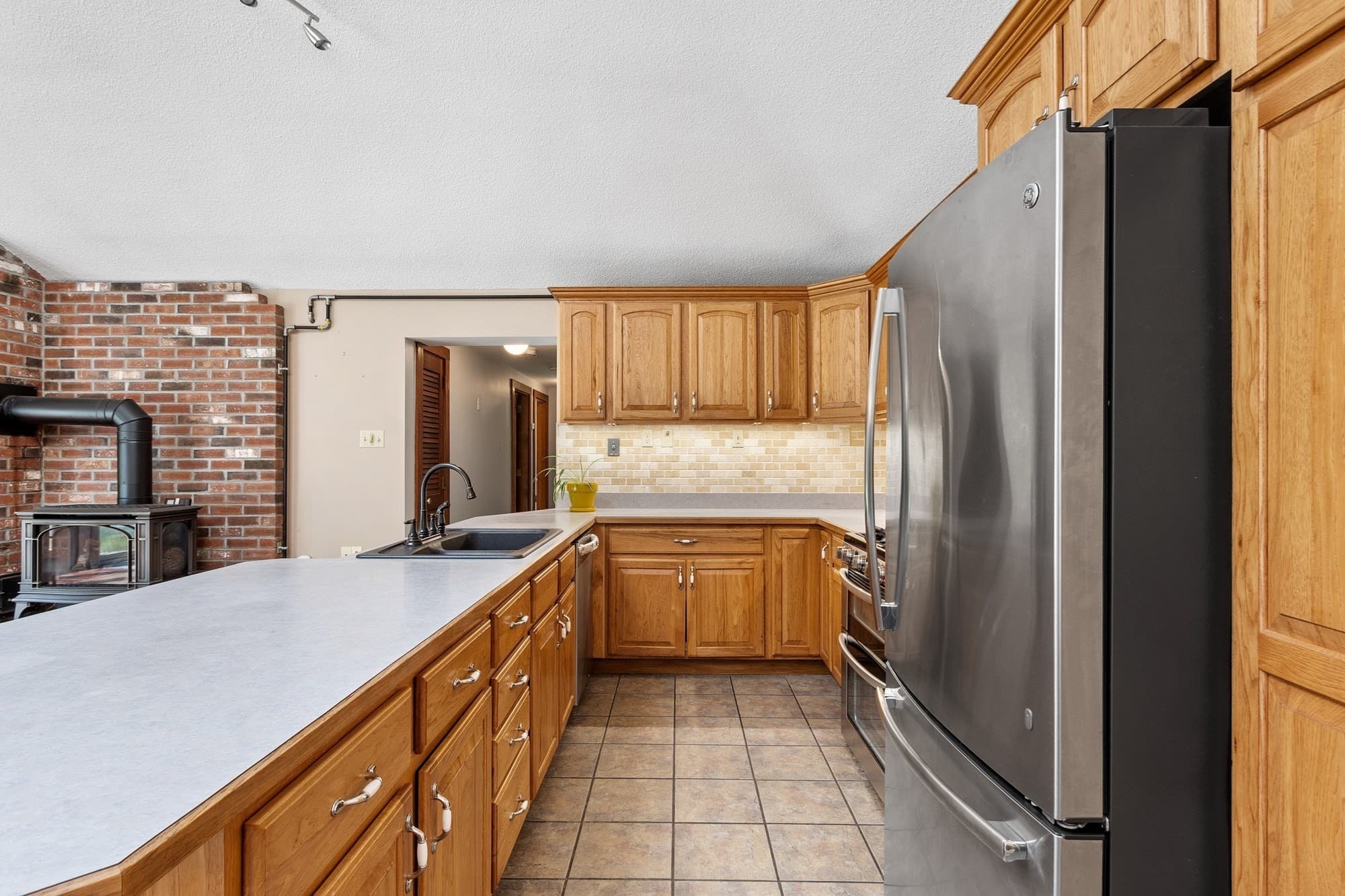 Single Family Residence at 137 Princeton Rd, Sterling MA 01564, photo 15 of 36