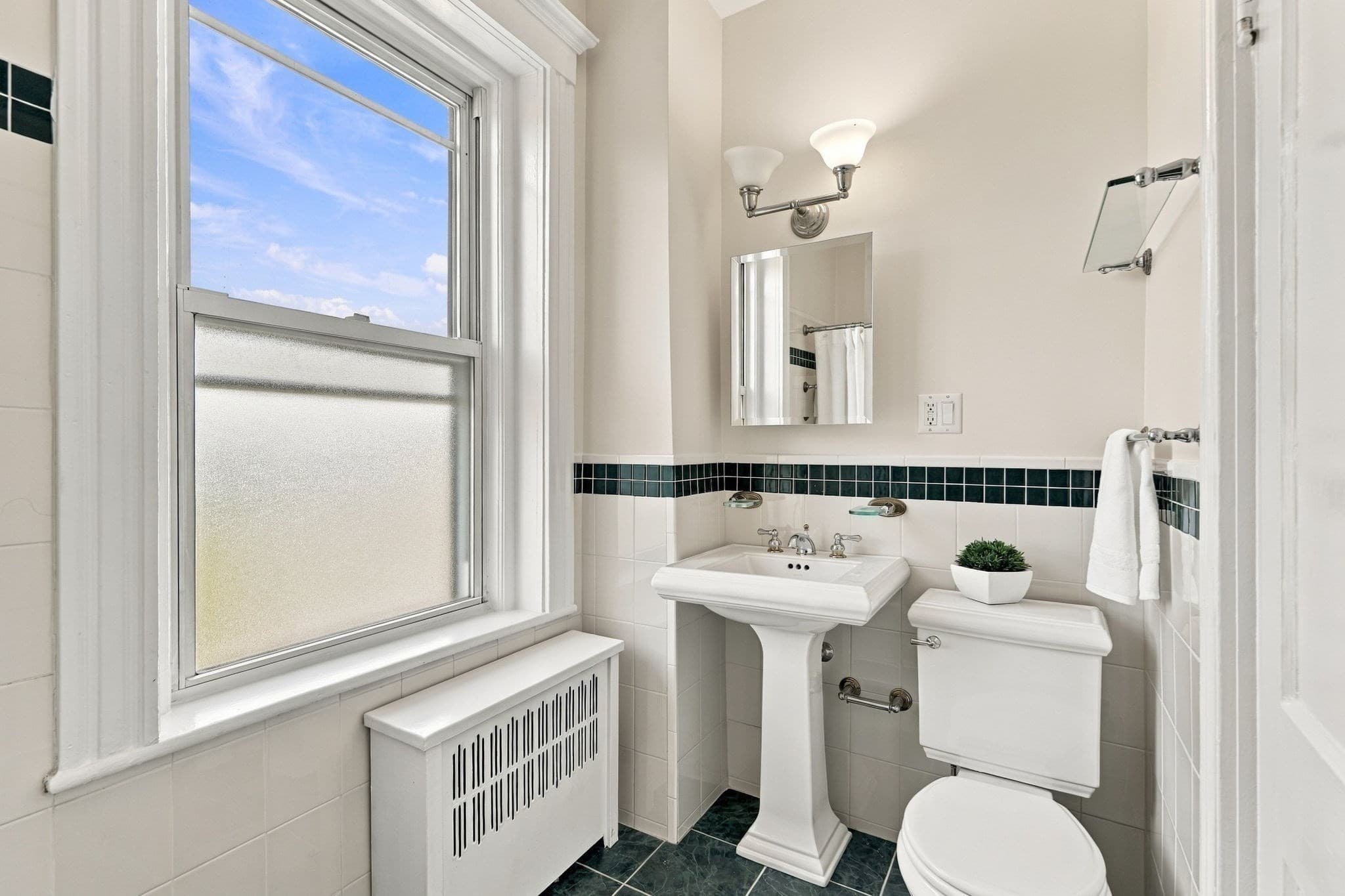 Condominium at 59 Alton Pl # 5, Brookline MA 02446, Brookline, photo 15 of 16