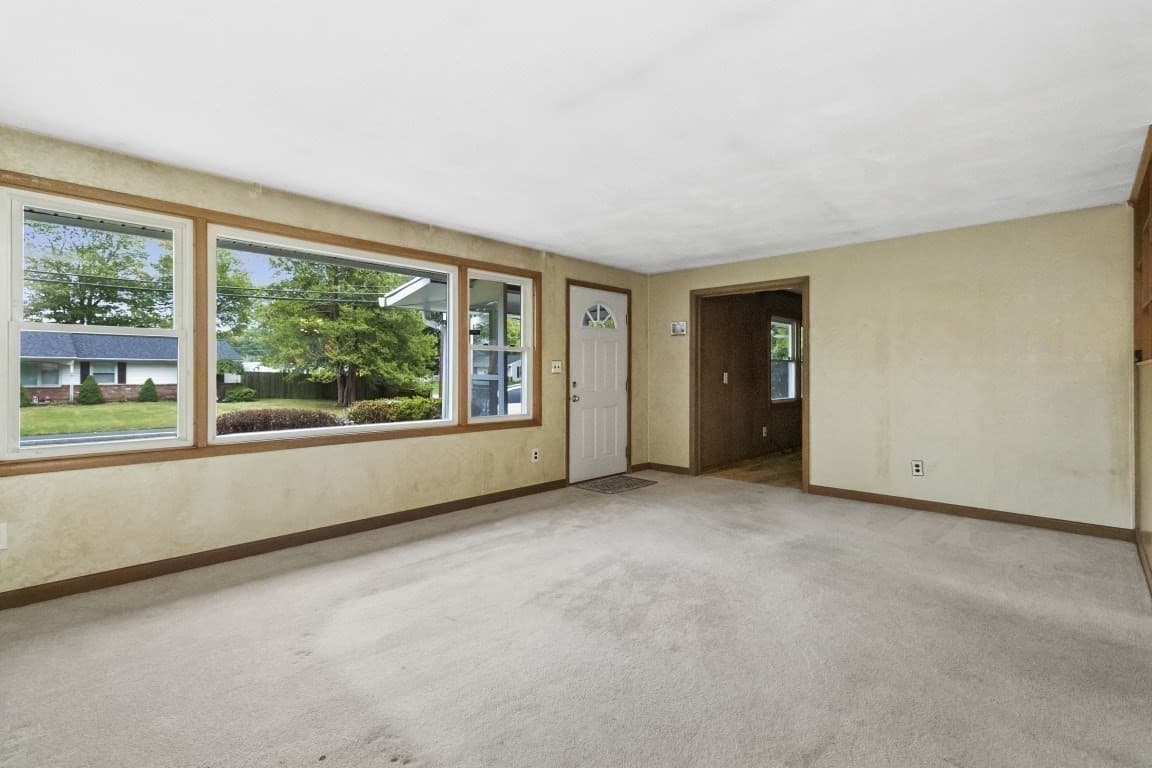 Single Family Residence at 68 Colgate Rd, Brockton MA 02302, Brockton, photo 5 of 20