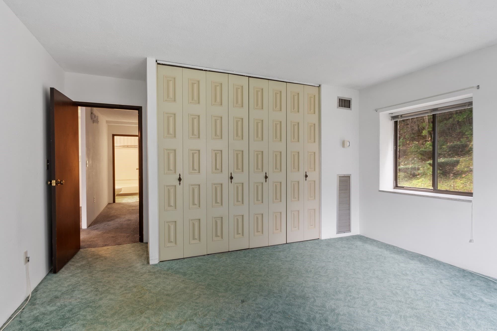 Condominium at 855 John Fitch Hwy # 17, Fitchburg MA 01420, Fitchburg, photo 11 of 28