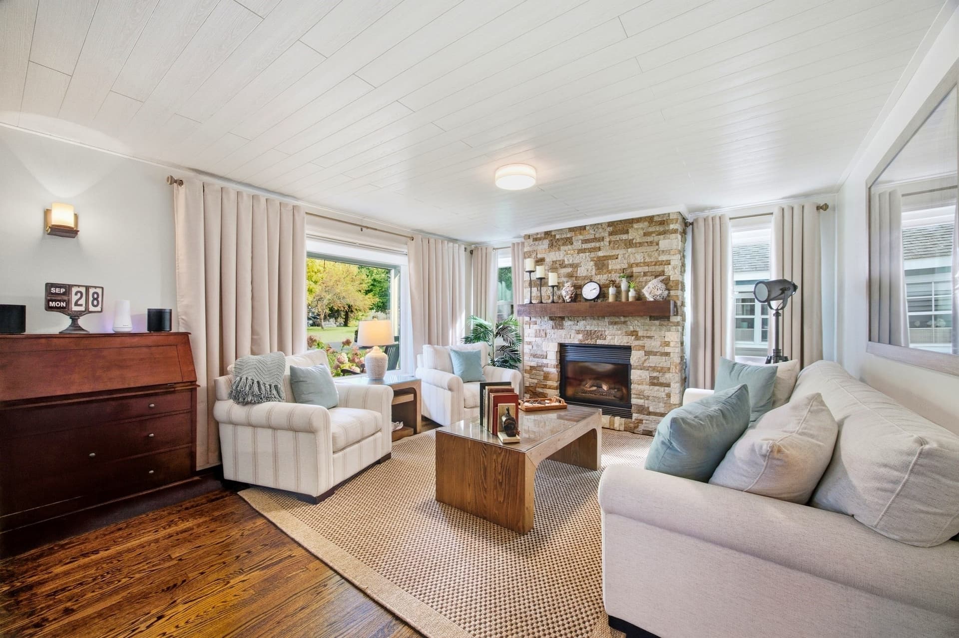 Single Family Residence at 20 Dana Hl, Belchertown MA 01007, photo 6 of 40