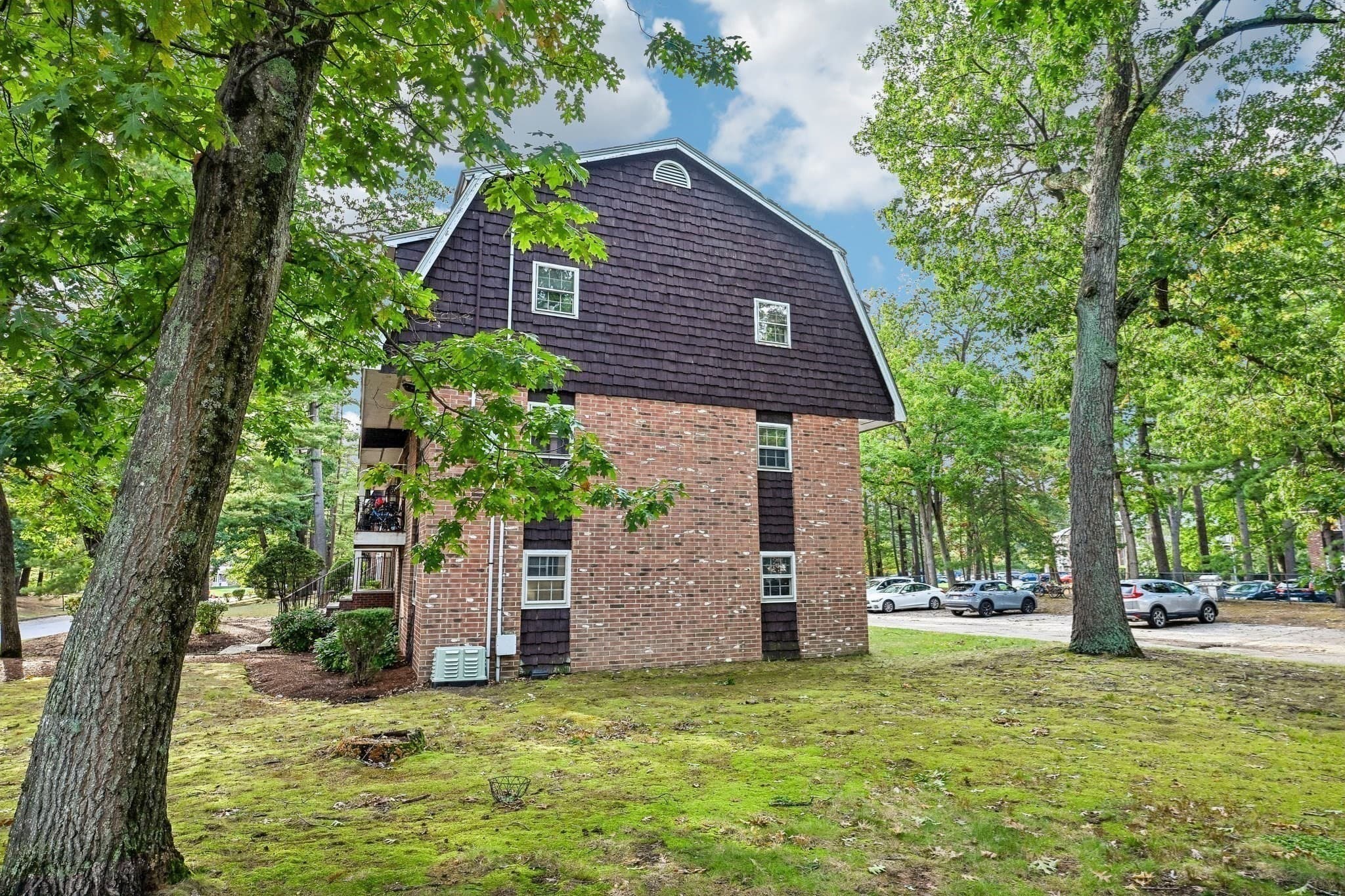 Condominium at 77 Ford St # A, Methuen MA 01844, Methuen, photo 27 of 31