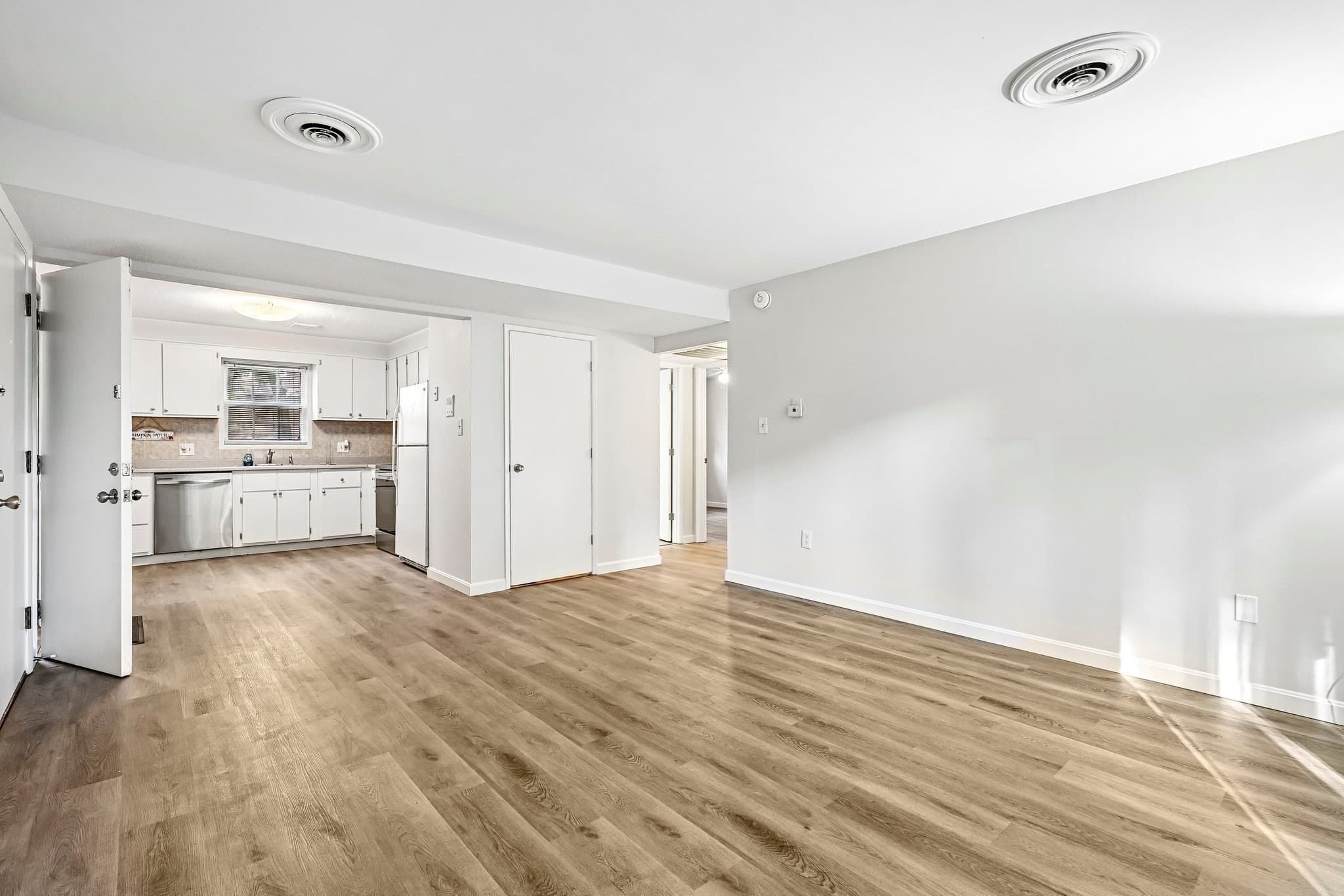 Condominium at 77 Ford St # A, Methuen MA 01844, Methuen, photo 7 of 31