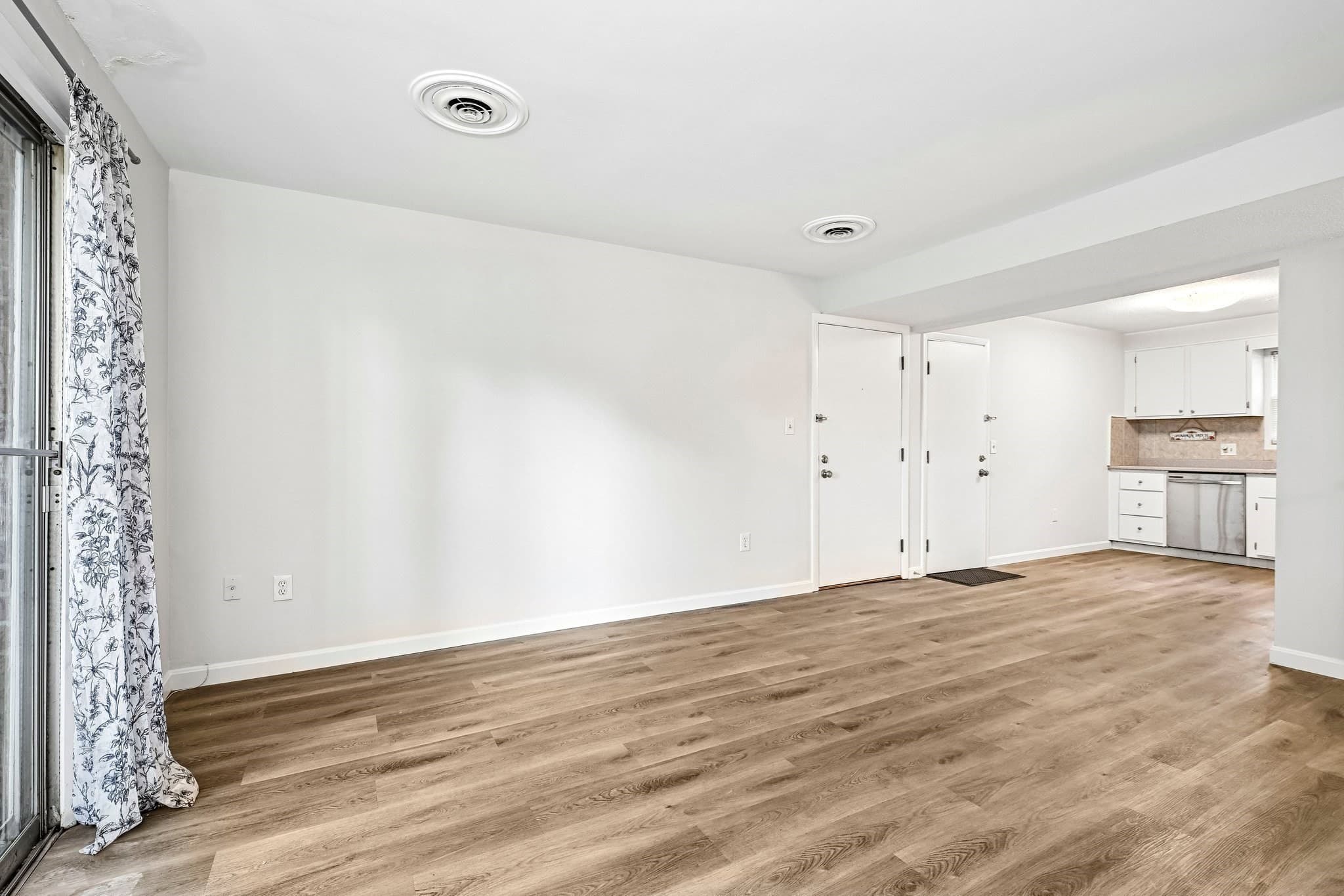 Condominium at 77 Ford St # A, Methuen MA 01844, Methuen, photo 11 of 31