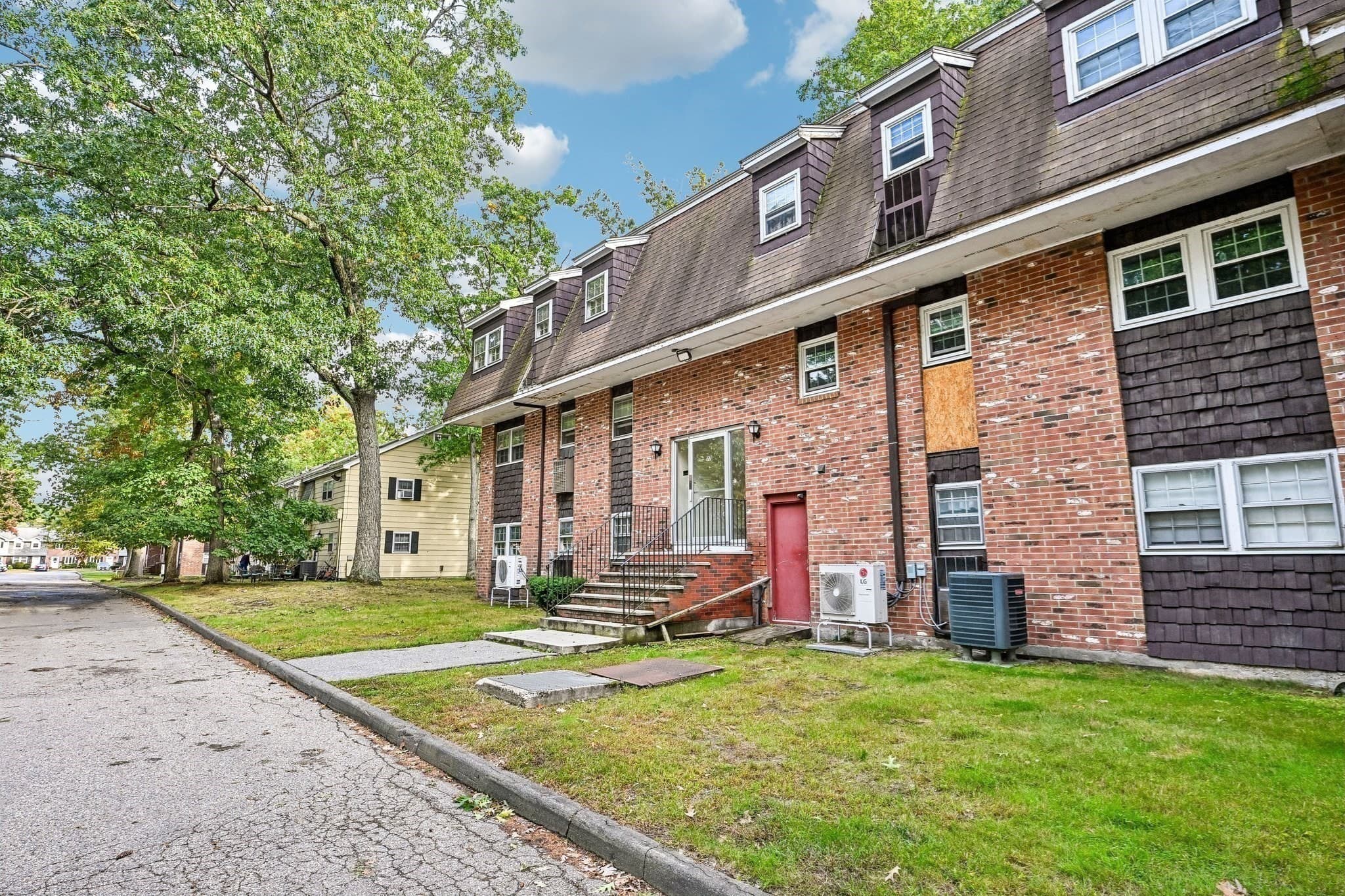 Condominium at 77 Ford St # A, Methuen MA 01844, Methuen, photo 25 of 31