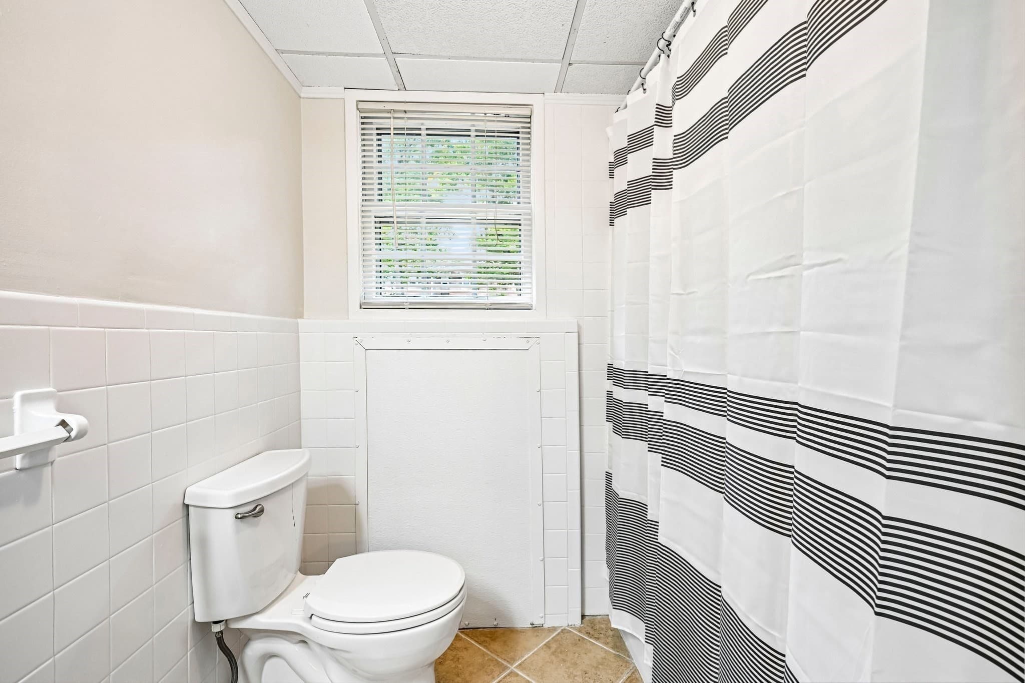 Condominium at 77 Ford St # A, Methuen MA 01844, Methuen, photo 21 of 31