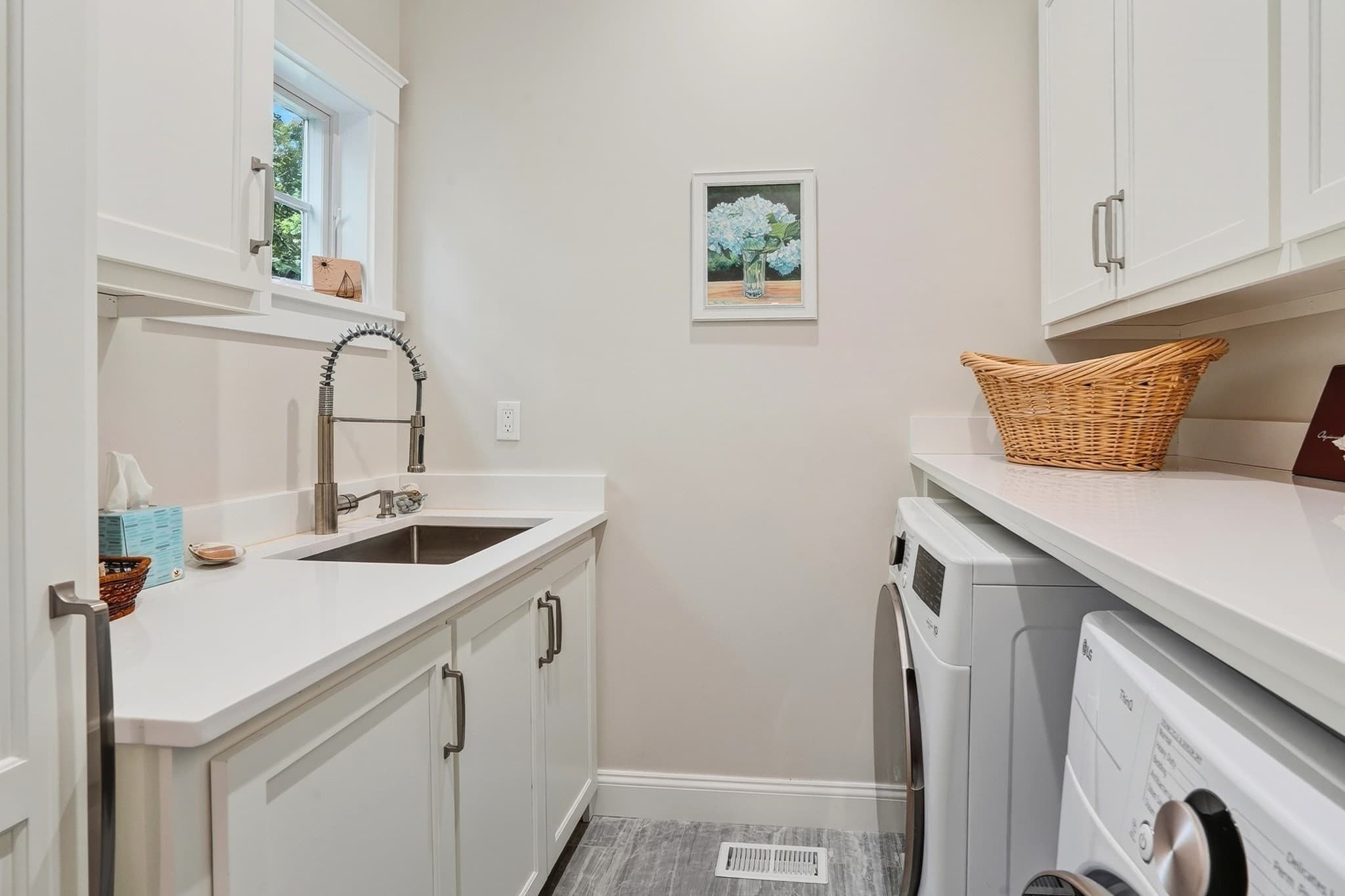 Single Family Residence at 32 Marthas Road, Edgartown MA 02539, Edgartown, photo 18 of 42