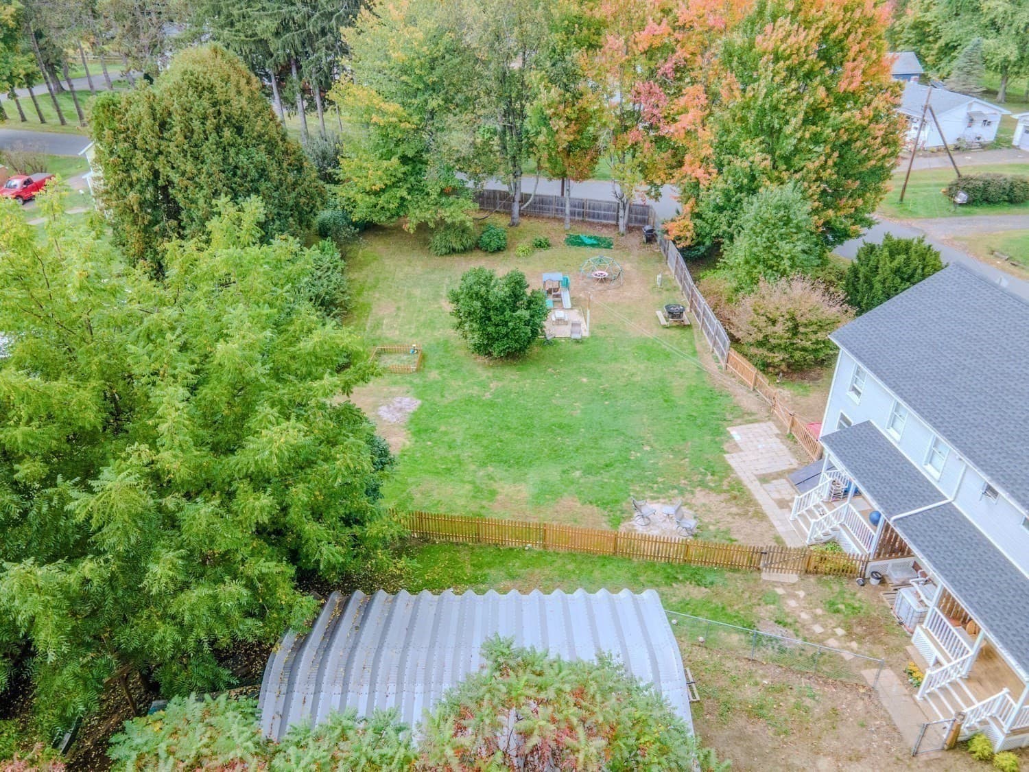2 Family - 2 Units Side by Side at 33 Pleasant Street, Deerfield MA 01373, photo 39 of 42