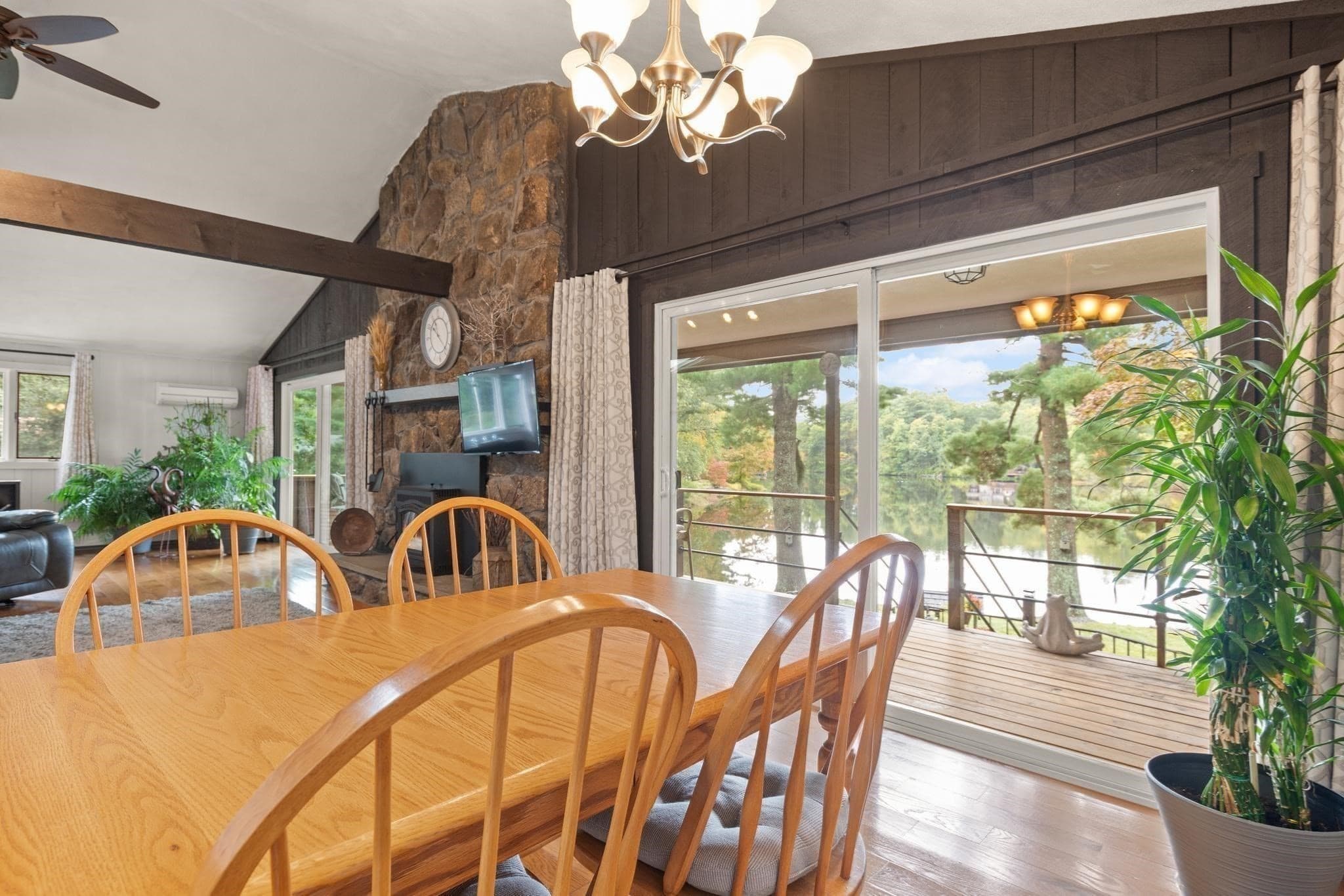 Single Family Residence at 8 Fountain Spring Lane, Johnston RI 02919, Johnston, photo 6 of 27