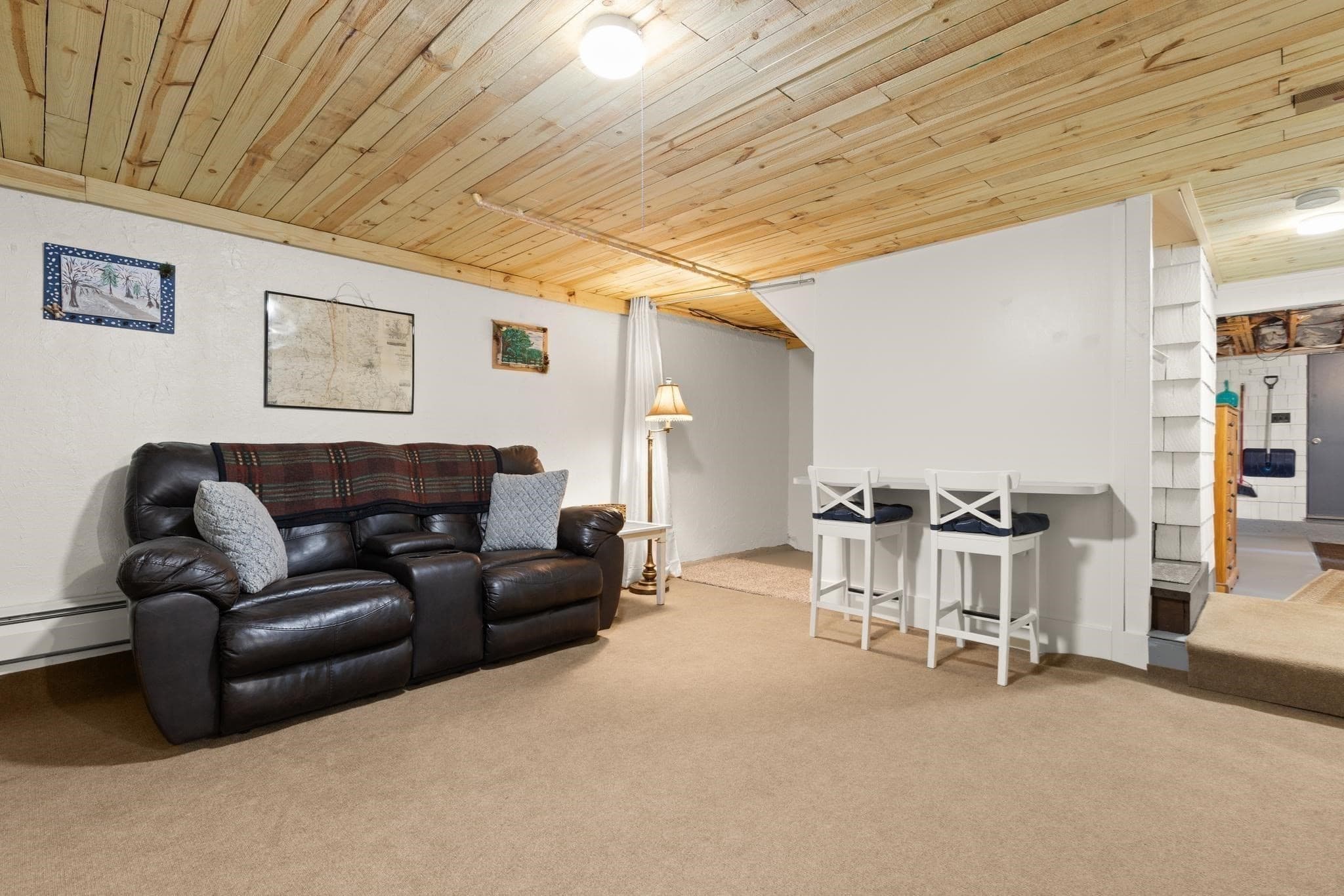 Single Family Residence at 8 Fountain Spring Lane, Johnston RI 02919, Johnston, photo 11 of 27
