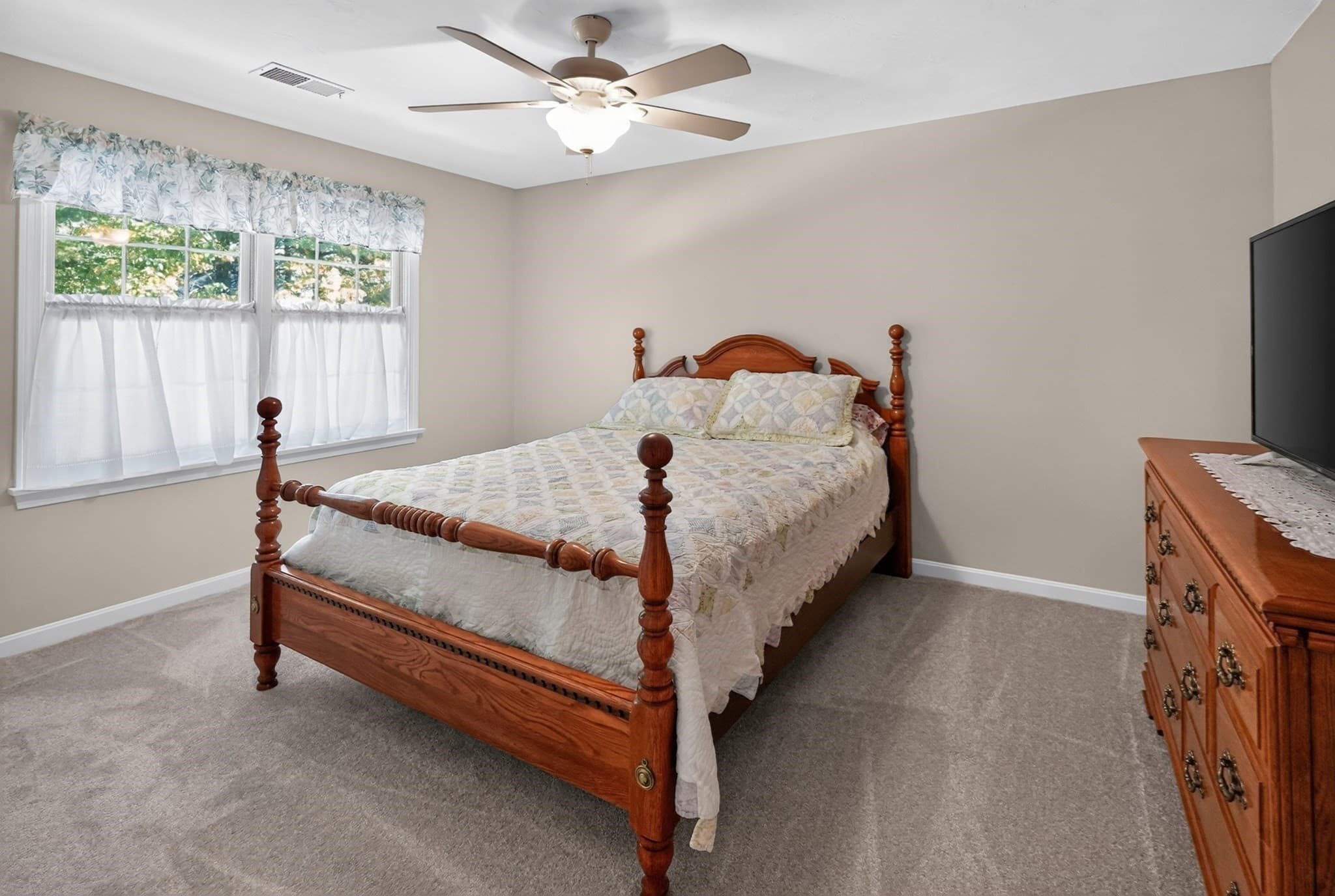 Single Family Residence at 16 Hillcrest Rd, Northbridge MA 01588, Northbridge, photo 23 of 40