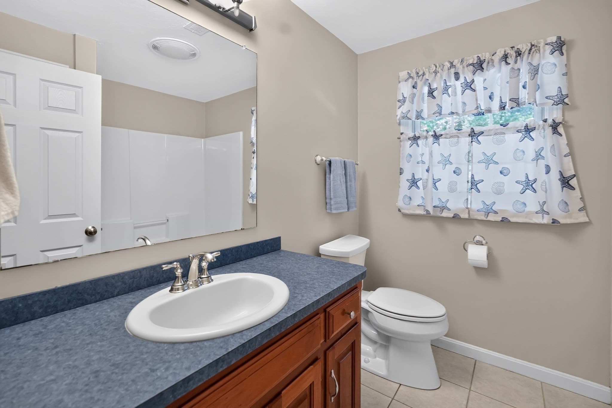 Single Family Residence at 16 Hillcrest Rd, Northbridge MA 01588, Northbridge, photo 27 of 40