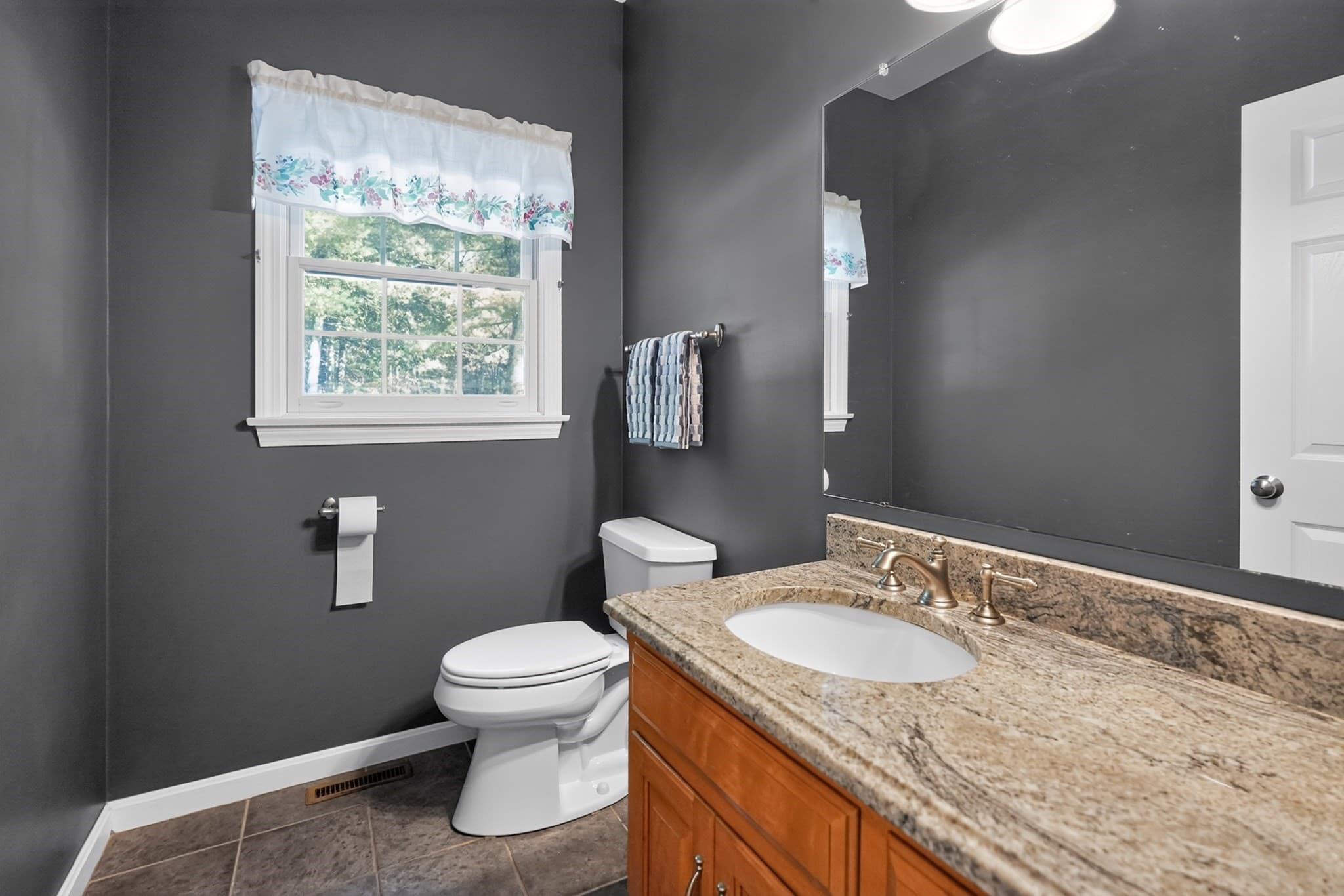 Single Family Residence at 16 Hillcrest Rd, Northbridge MA 01588, Northbridge, photo 16 of 40