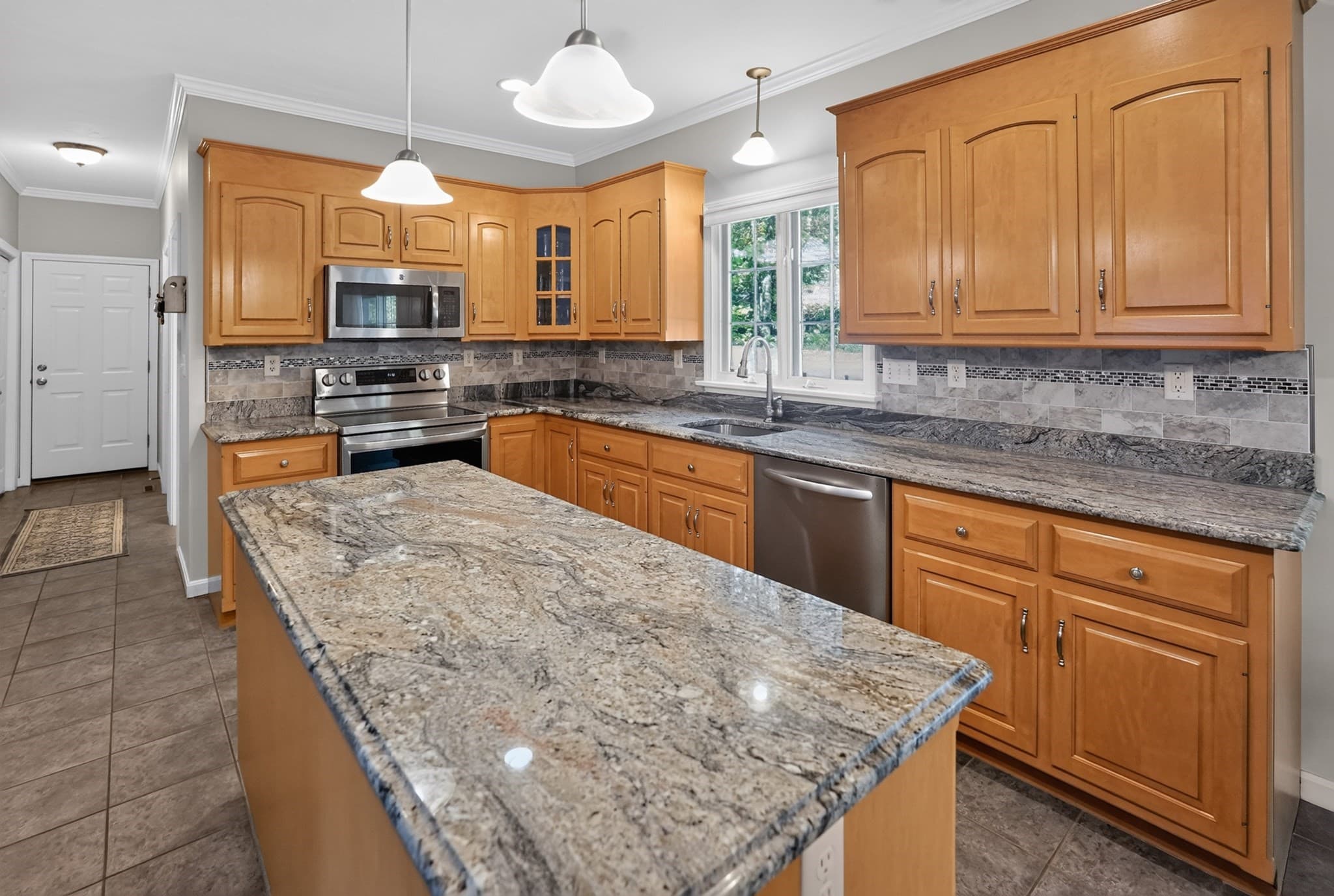 Single Family Residence at 16 Hillcrest Rd, Northbridge MA 01588, Northbridge, photo 9 of 40