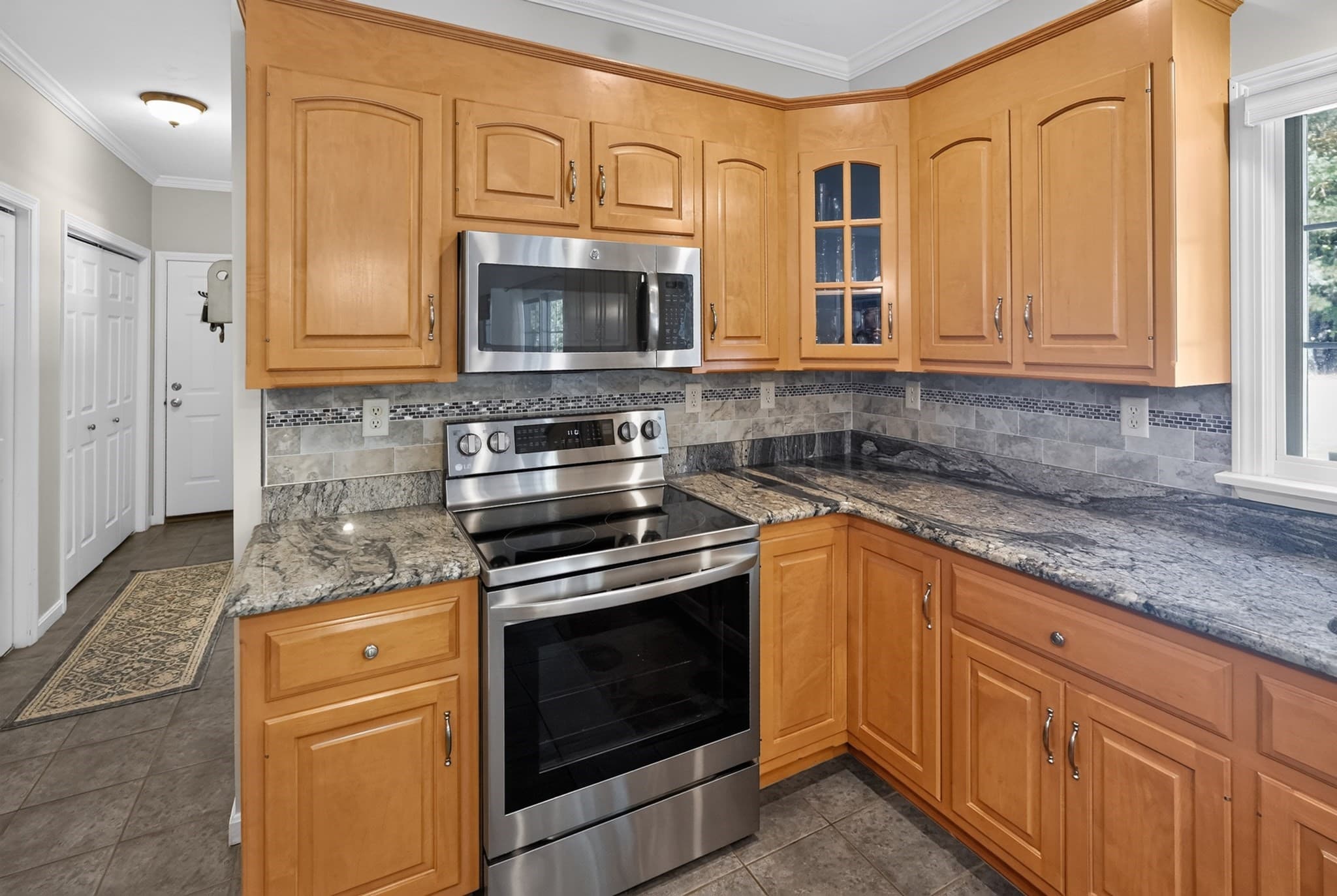Single Family Residence at 16 Hillcrest Rd, Northbridge MA 01588, Northbridge, photo 10 of 40
