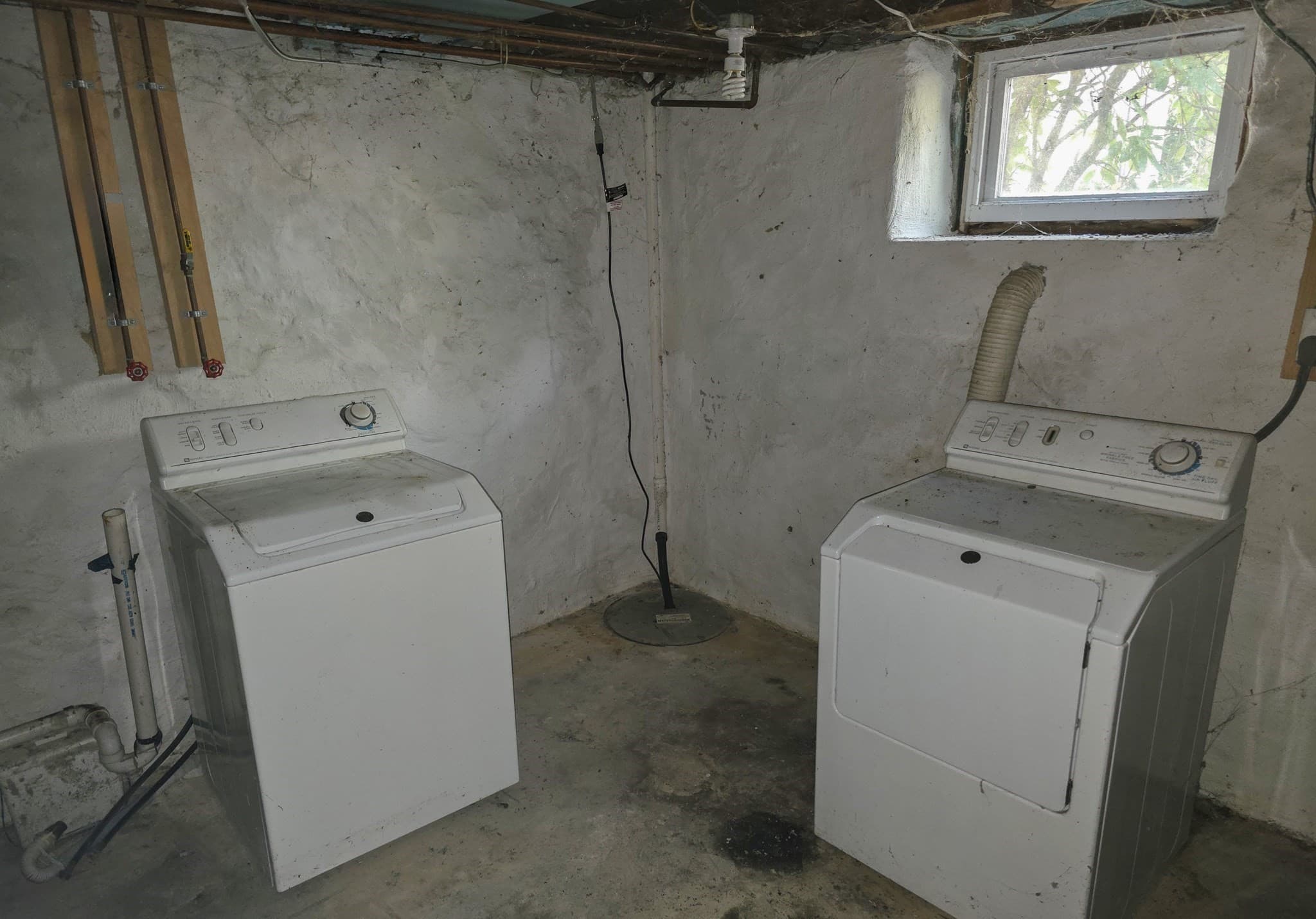 Single Family Residence at 25 Barrett Ave, Worcester MA 01605, Worcester, photo 18 of 23