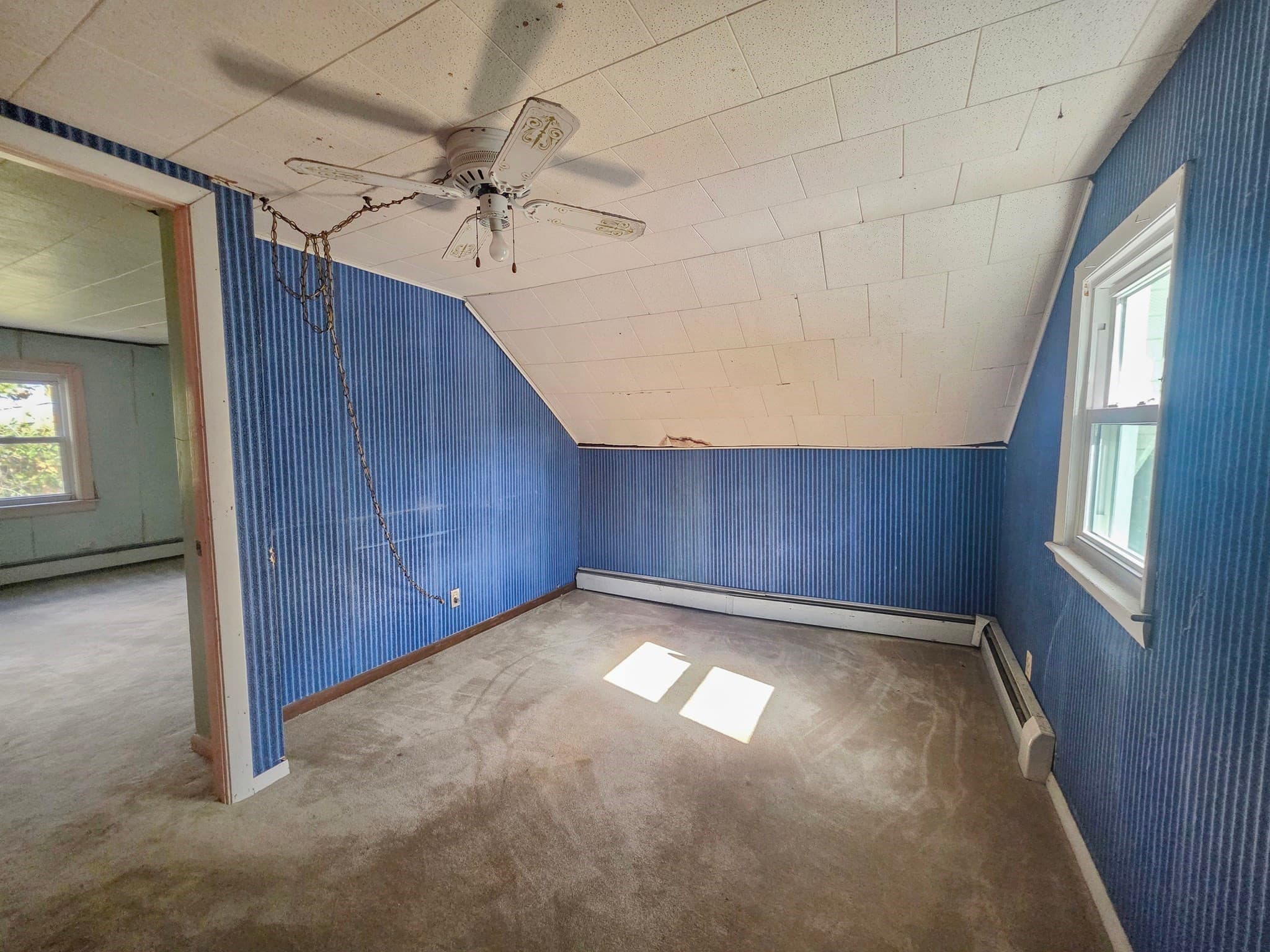 Single Family Residence at 25 Barrett Ave, Worcester MA 01605, Worcester, photo 11 of 23