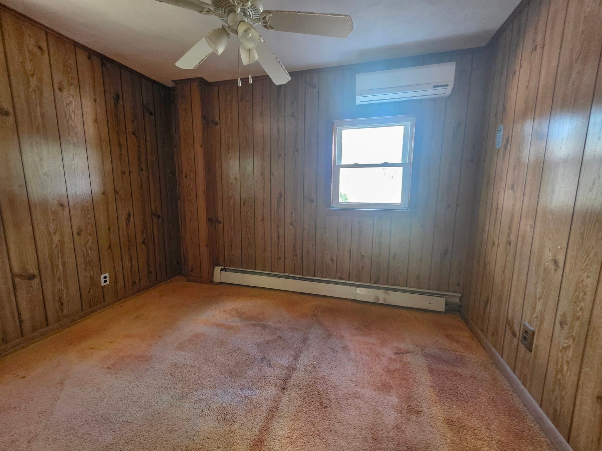 Single Family Residence at 25 Barrett Ave, Worcester MA 01605, Worcester, photo 8 of 23