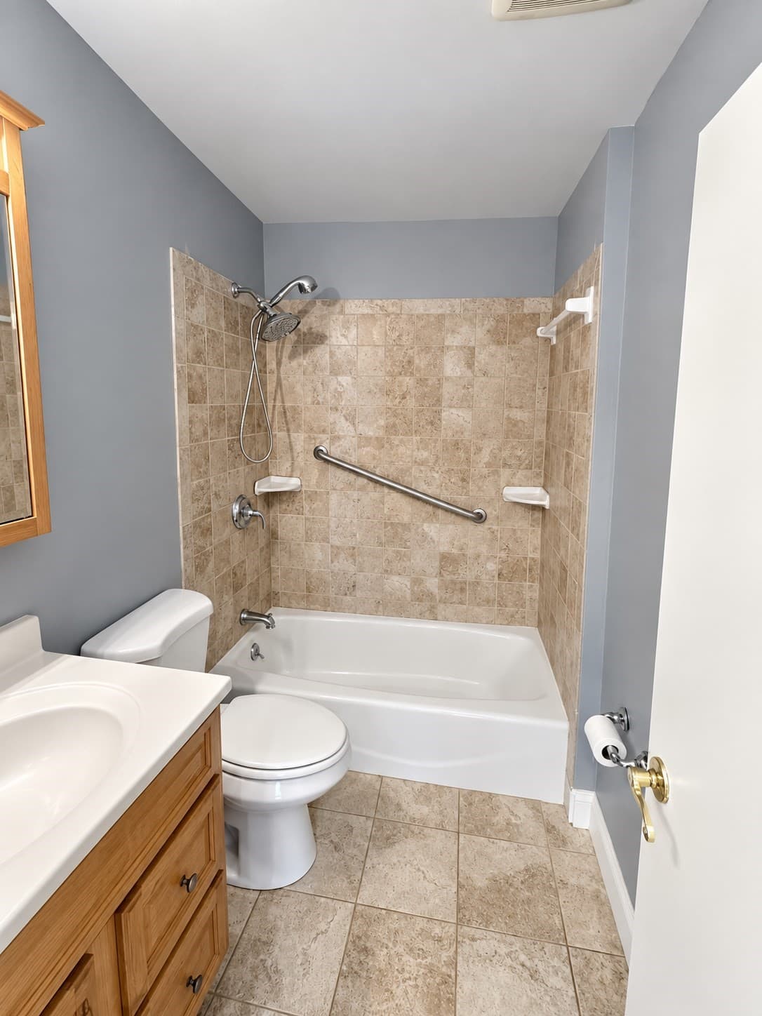 Condominium at 458-460 Eastern Ave # 15, Lynn MA 01902, Lynn, photo 13 of 14