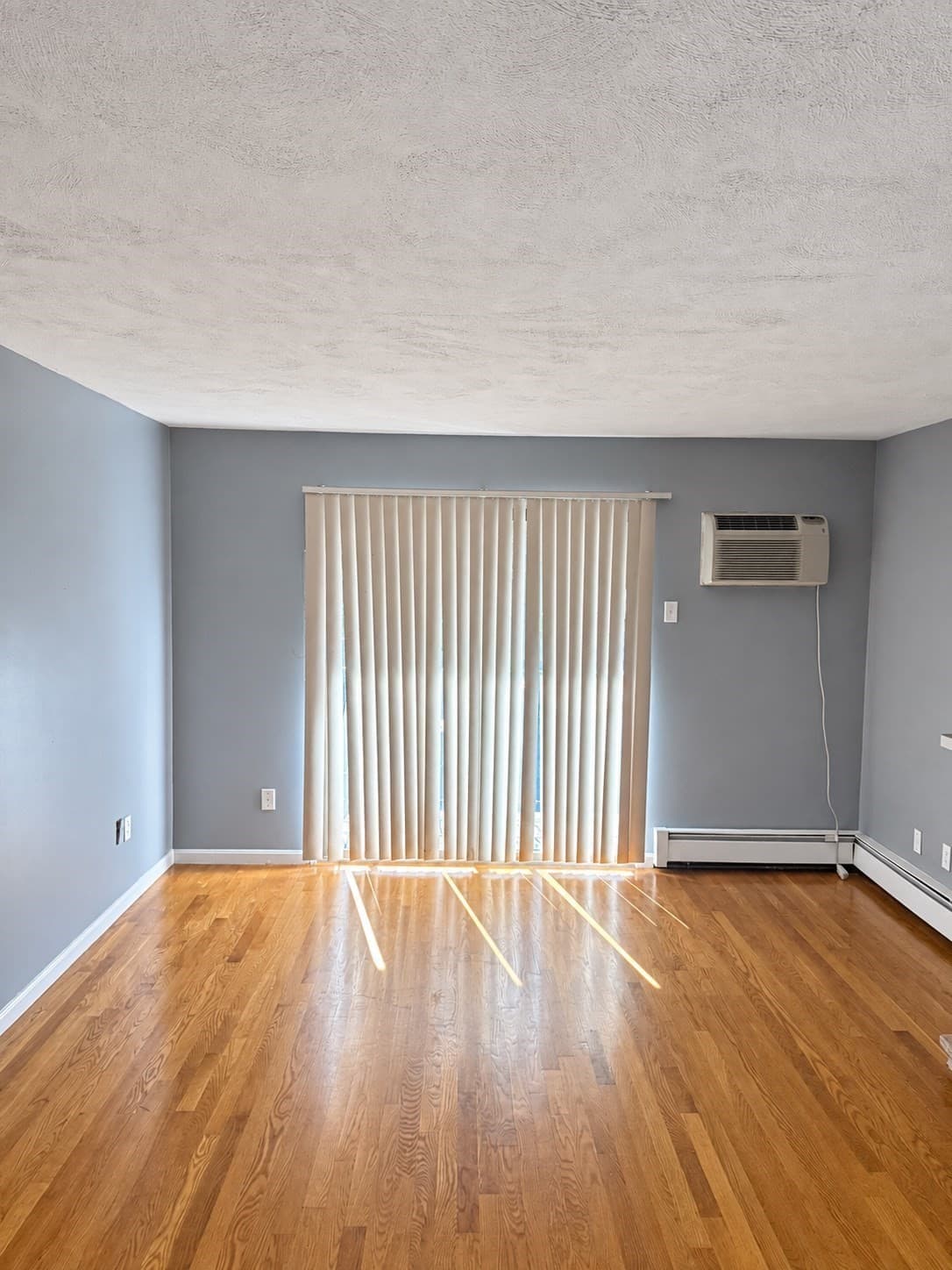 Condominium at 458-460 Eastern Ave # 15, Lynn MA 01902, Lynn, photo 5 of 14