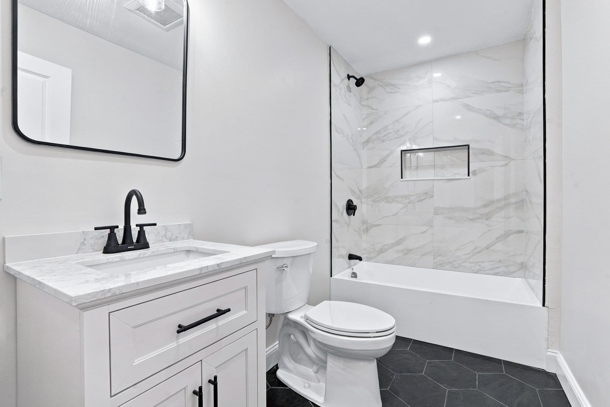 Condominium at 2120 Water St # 1, Dighton MA 02715, Dighton, photo 12 of 36