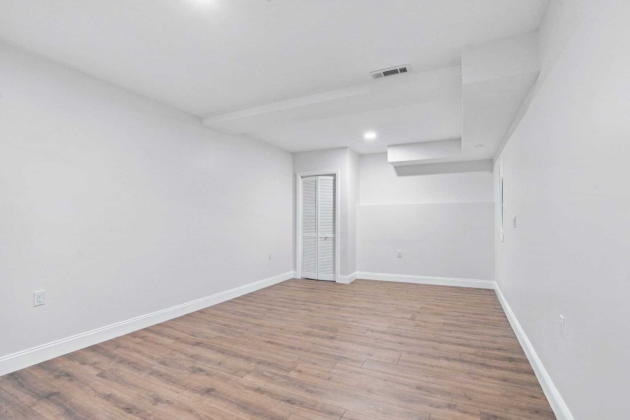 Condominium at 2120 Water St # 1, Dighton MA 02715, Dighton, photo 24 of 36