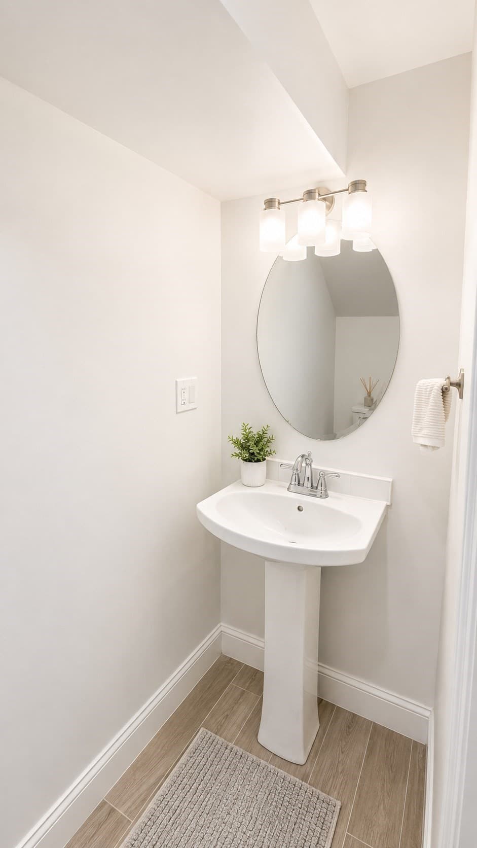 Condominium at 466-468 Medford St # 2, Somerville MA 02145, Somerville, photo 20 of 21