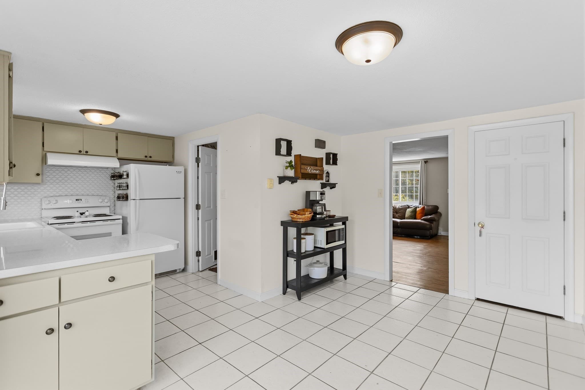 Condominium at 18 Westford Road # 34, Ayer MA 01432, Ayer, photo 7 of 28