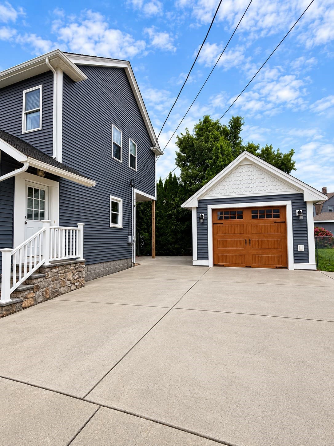 Single Family Residence at 996 Walnut St, Fall River MA 02720, Fall River, photo 3 of 30