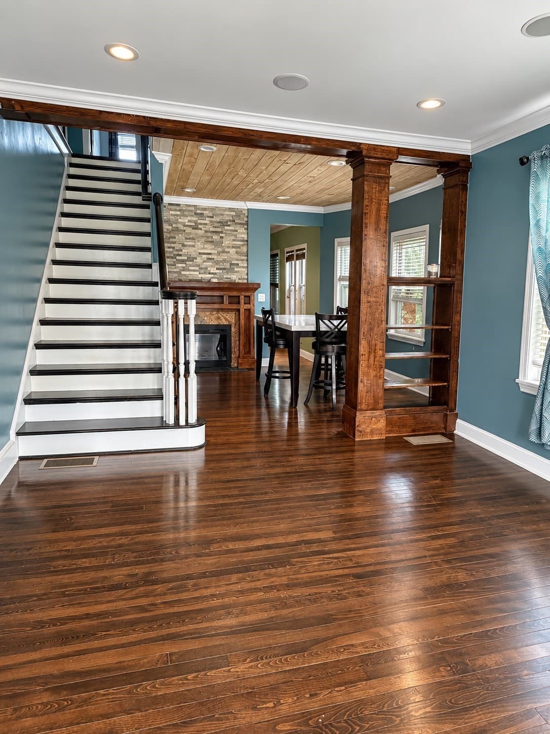 Single Family Residence at 996 Walnut St, Fall River MA 02720, Fall River, photo 9 of 30