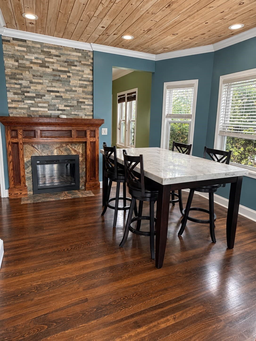 Single Family Residence at 996 Walnut St, Fall River MA 02720, Fall River, photo 10 of 30