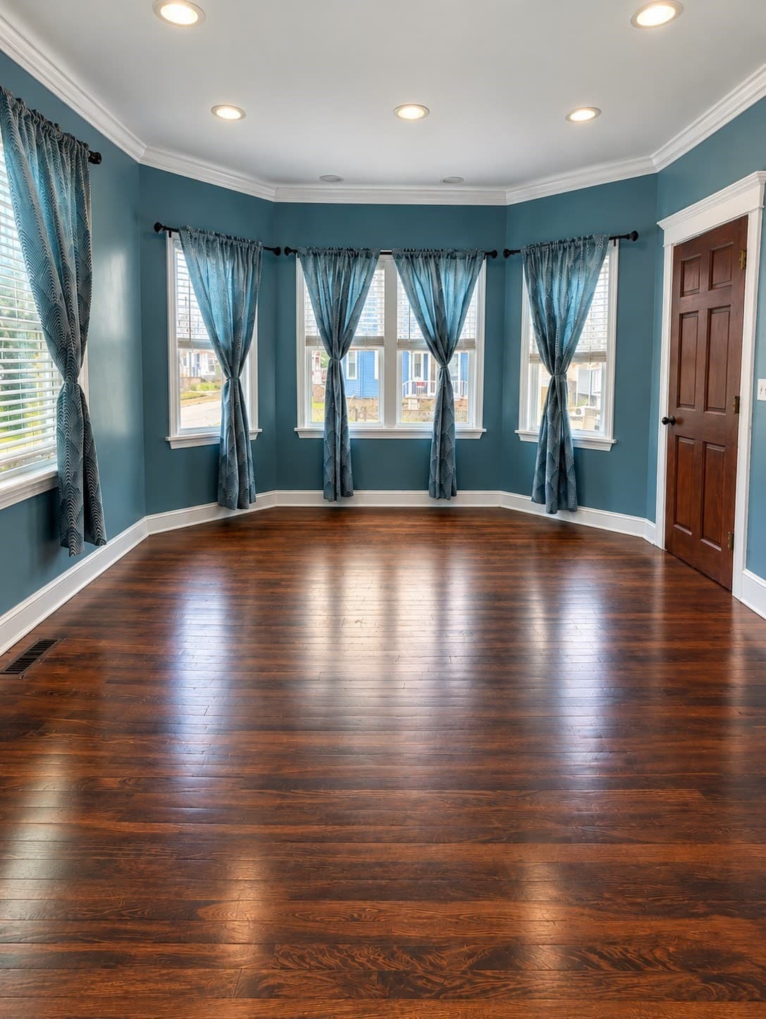 Single Family Residence at 996 Walnut St, Fall River MA 02720, Fall River, photo 8 of 30