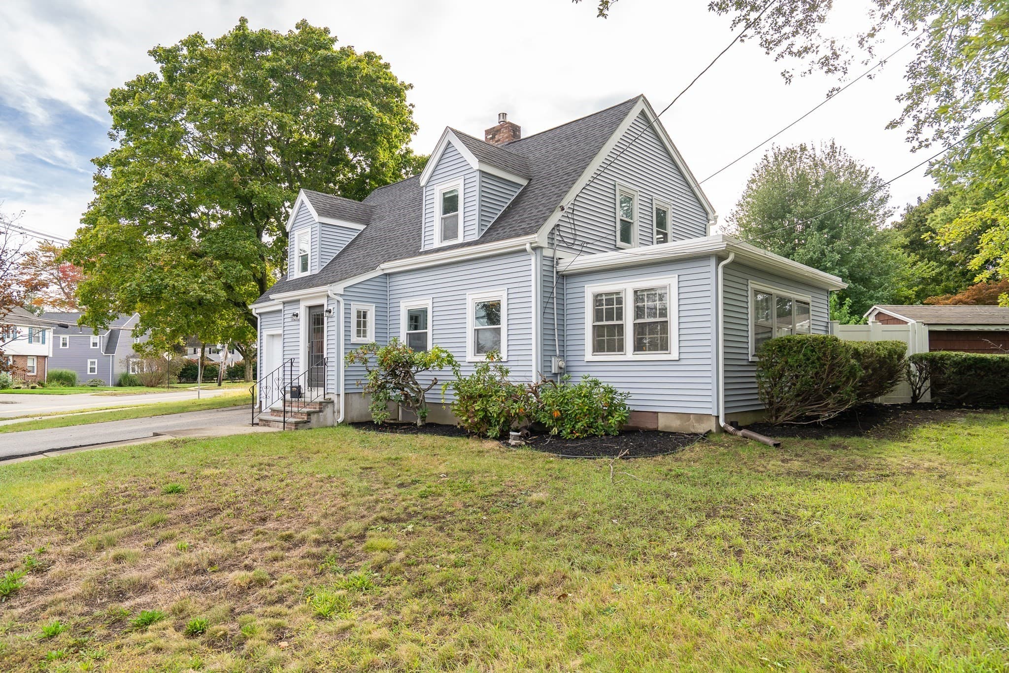 Single Family Residence at 248 Warren, Waltham MA 02453, Waltham, photo 2 of 42
